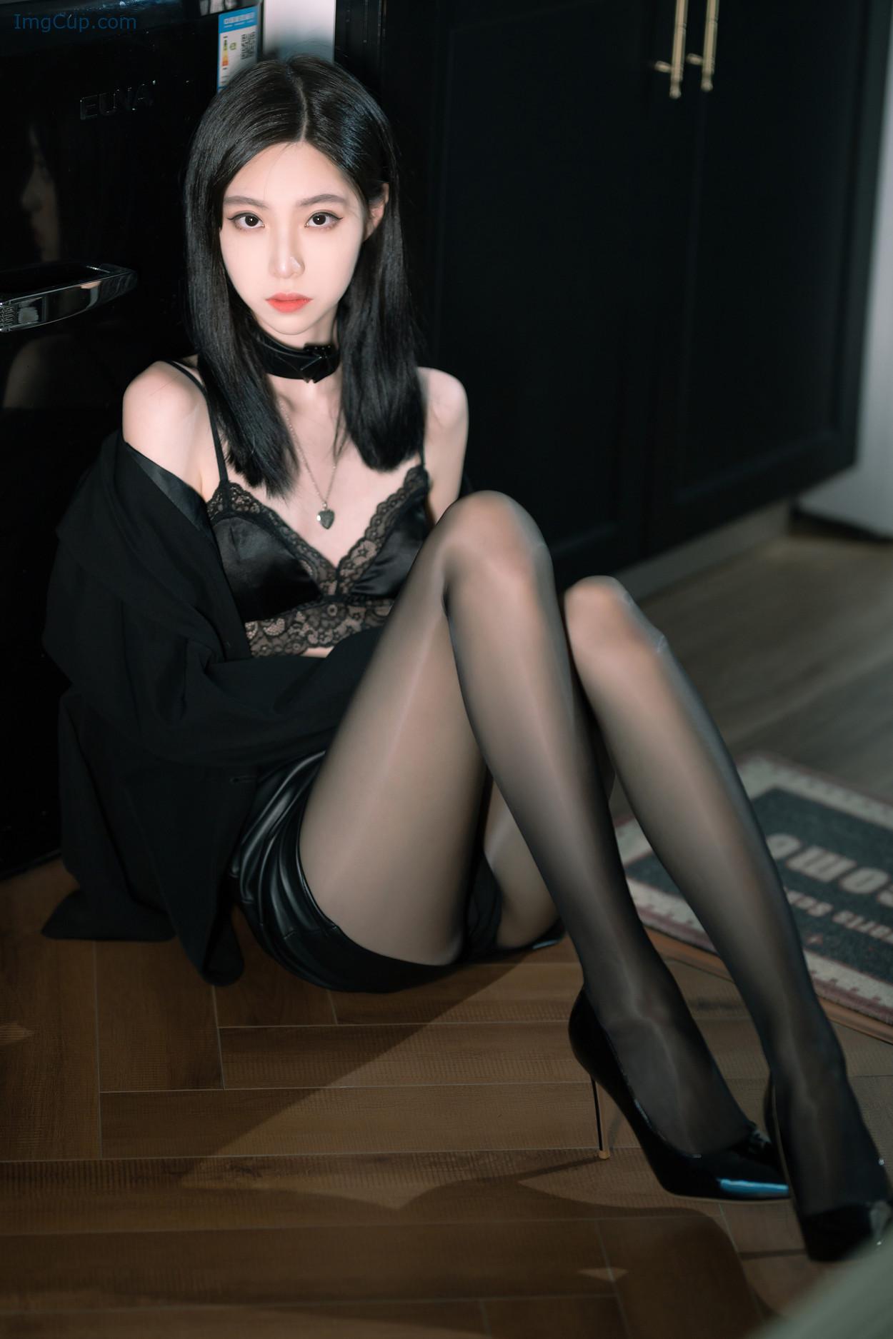 COS03V061_35.jpg COS03V061 35