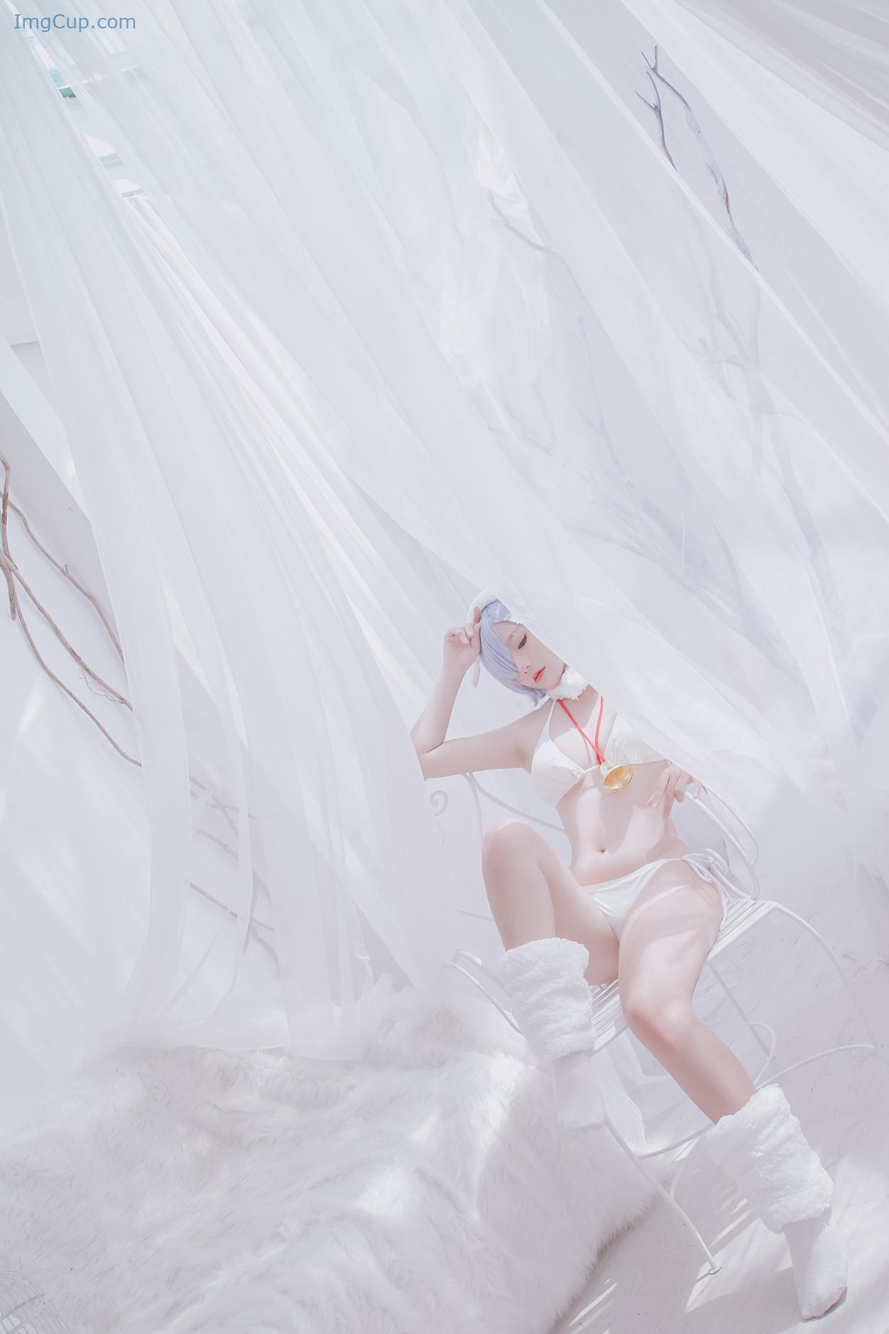 COS03V081_17.jpg COS03V081 17