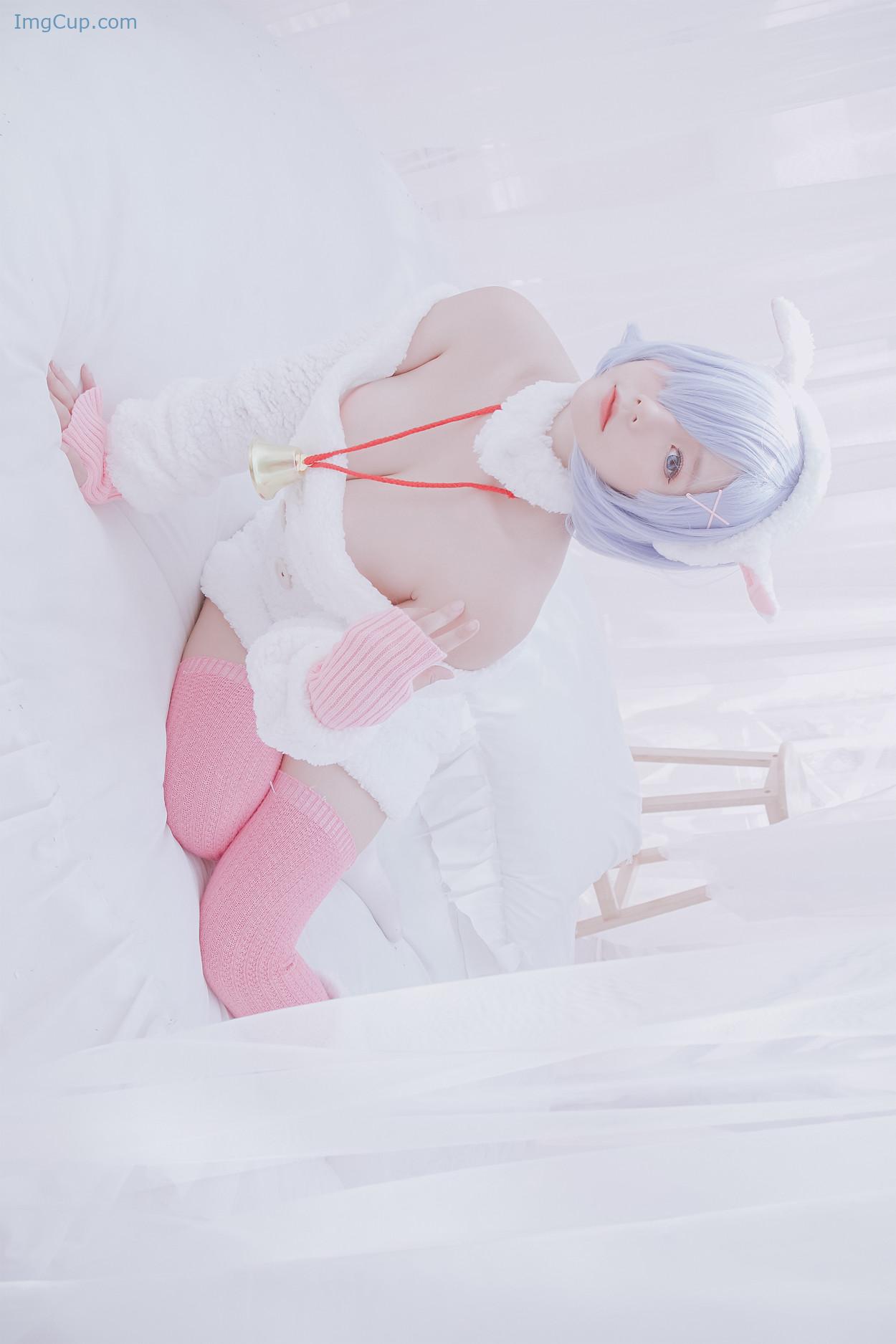 COS03V081_37.jpg COS03V081 37