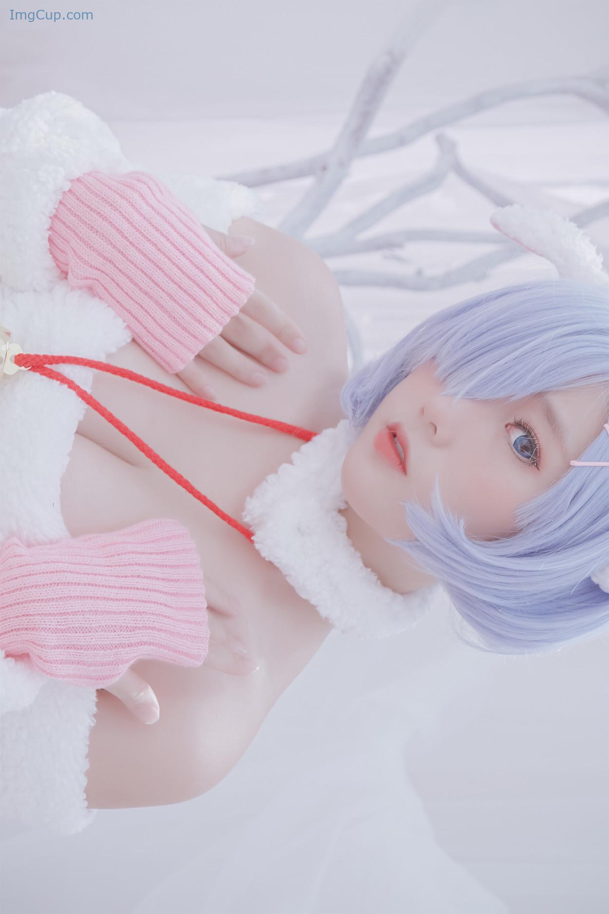 COS03V081_41.jpg COS03V081 41