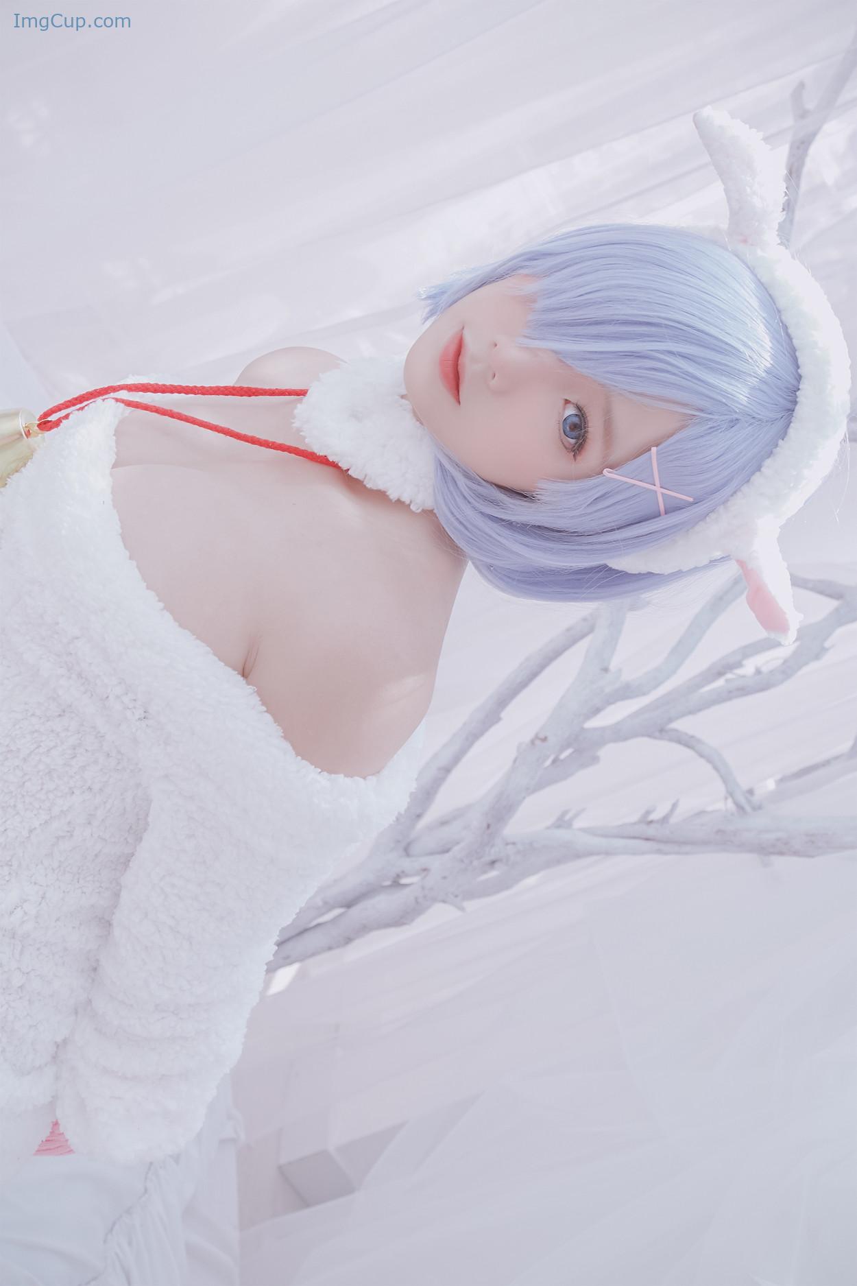 COS03V081_43.jpg COS03V081 43