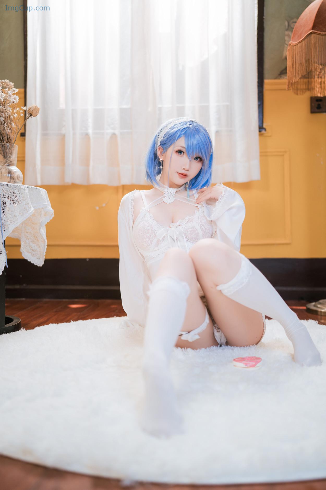 COS03V083_12.jpg COS03V083 12