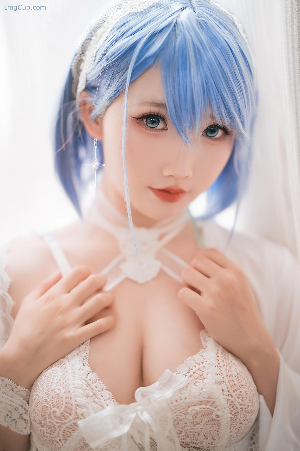 COS03V083_16.jpg COS03V083 16