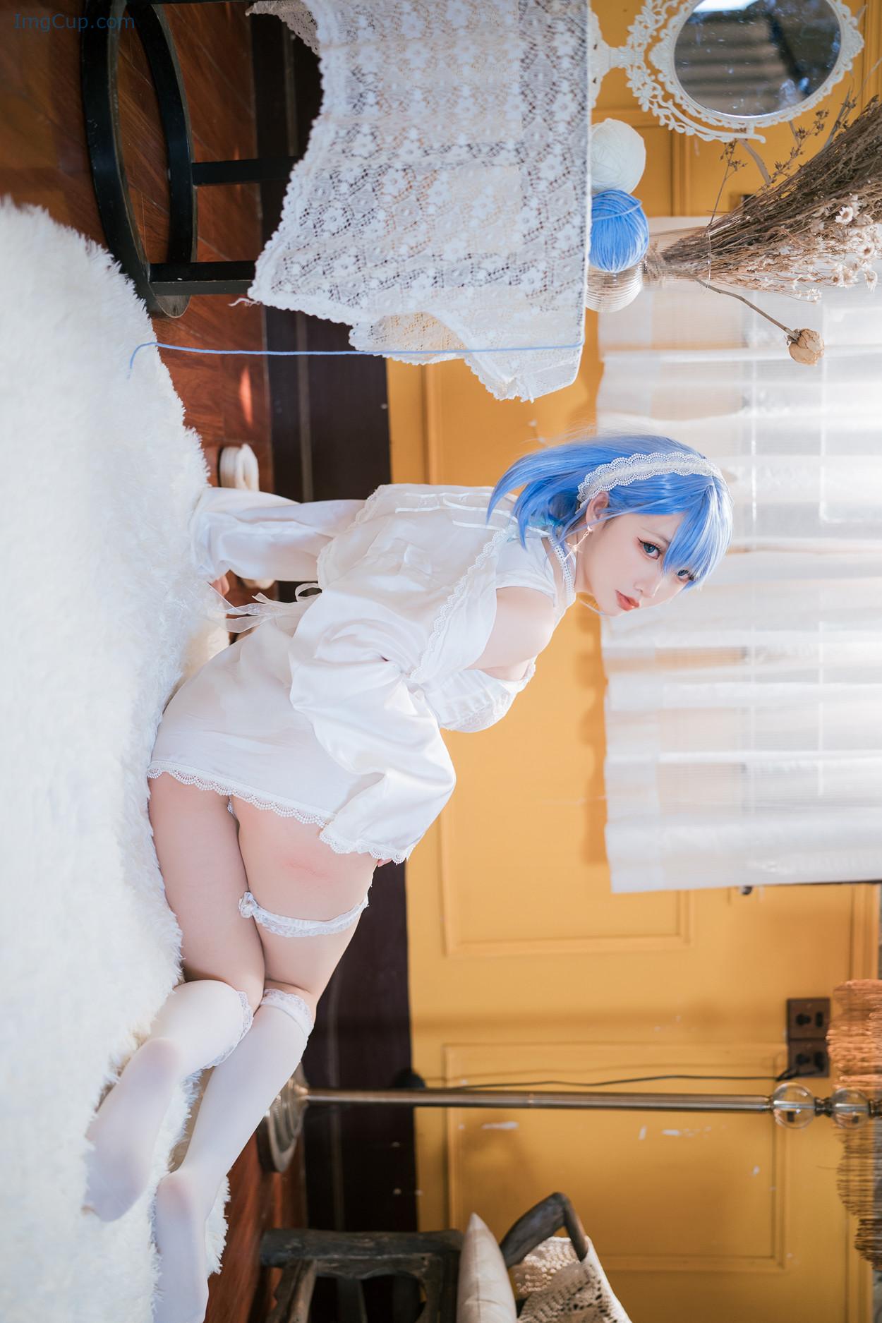 COS03V083_22.jpg COS03V083 22