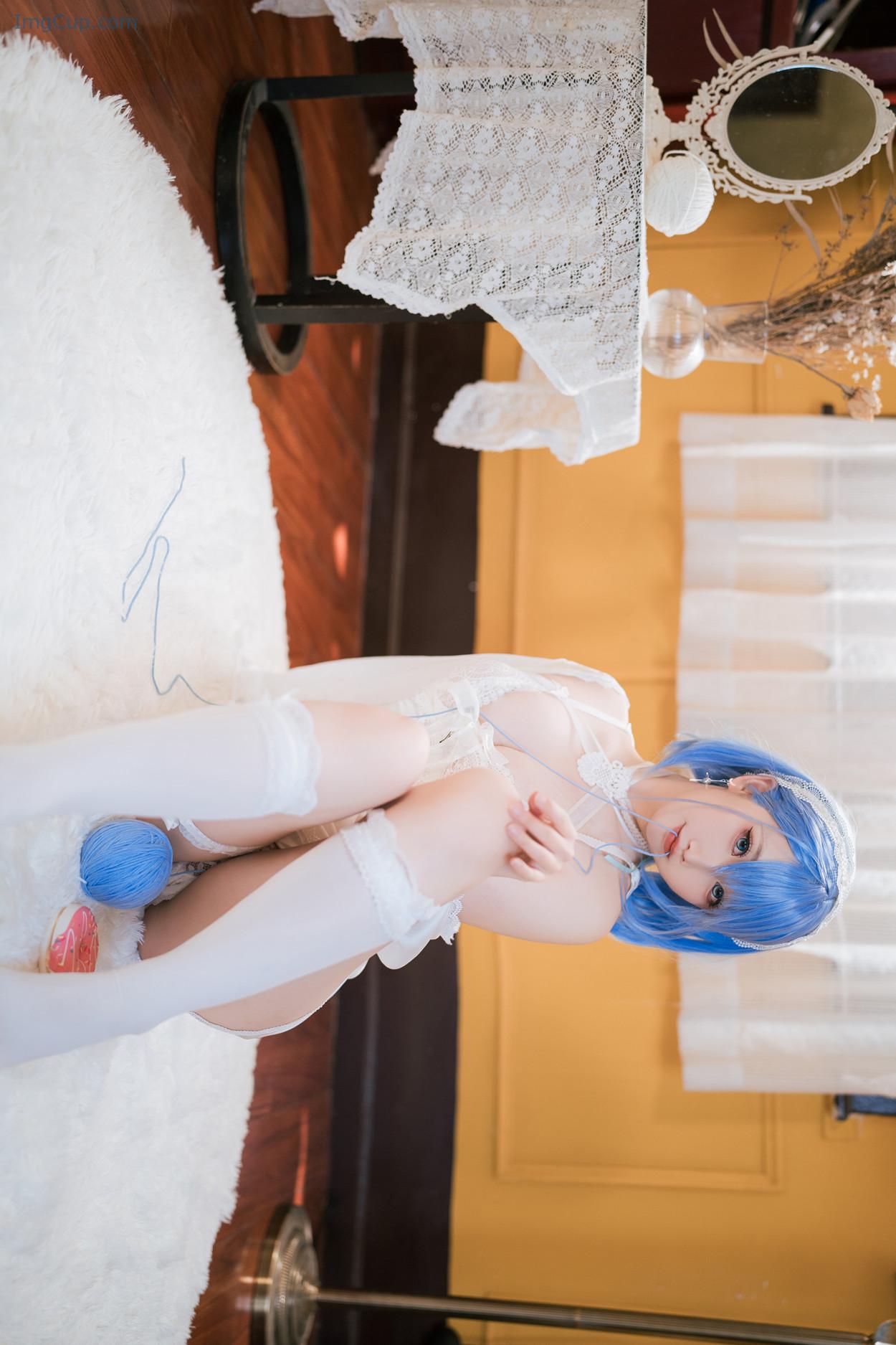 COS03V083_24.jpg COS03V083 24