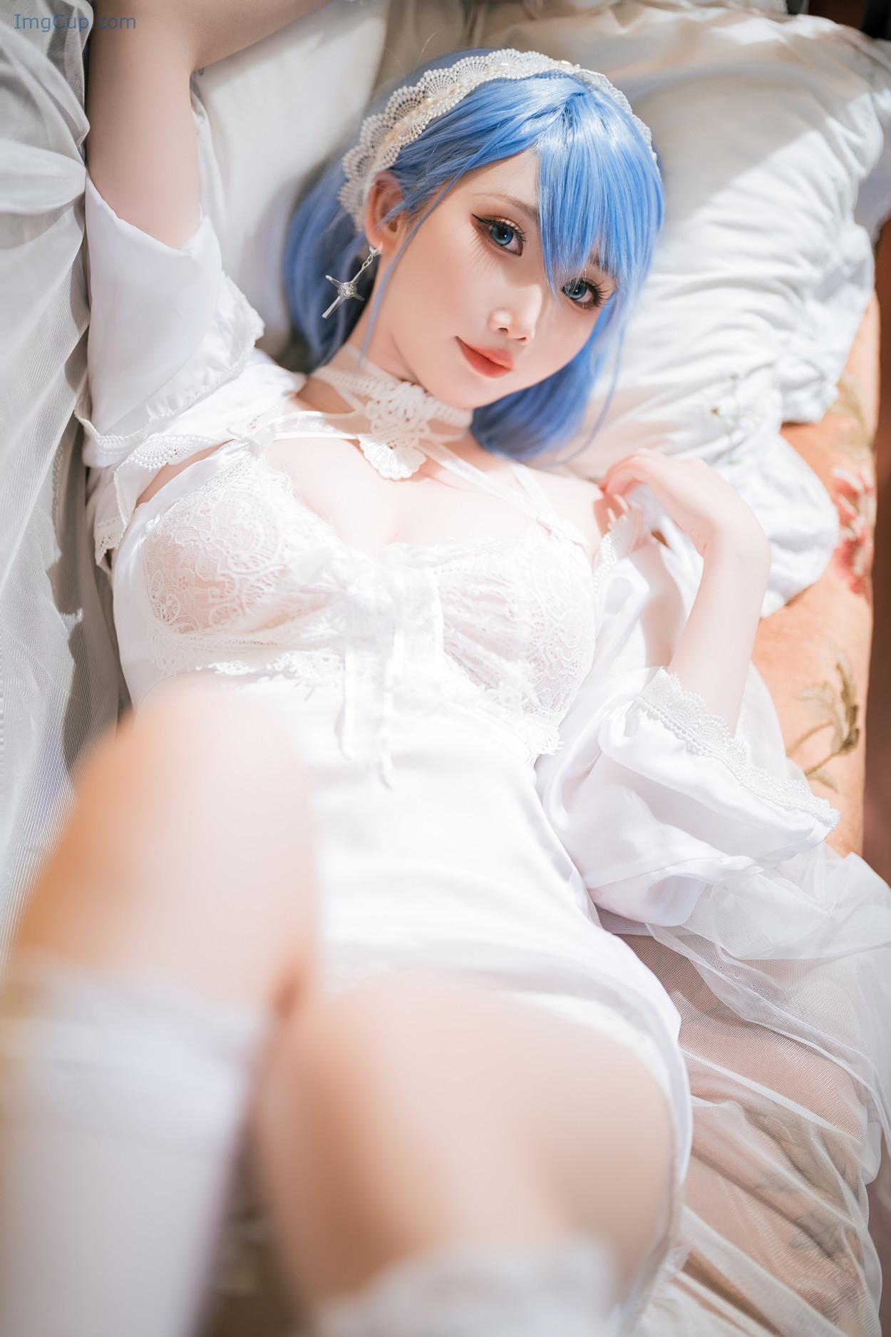 COS03V083_3.jpg COS03V083 3