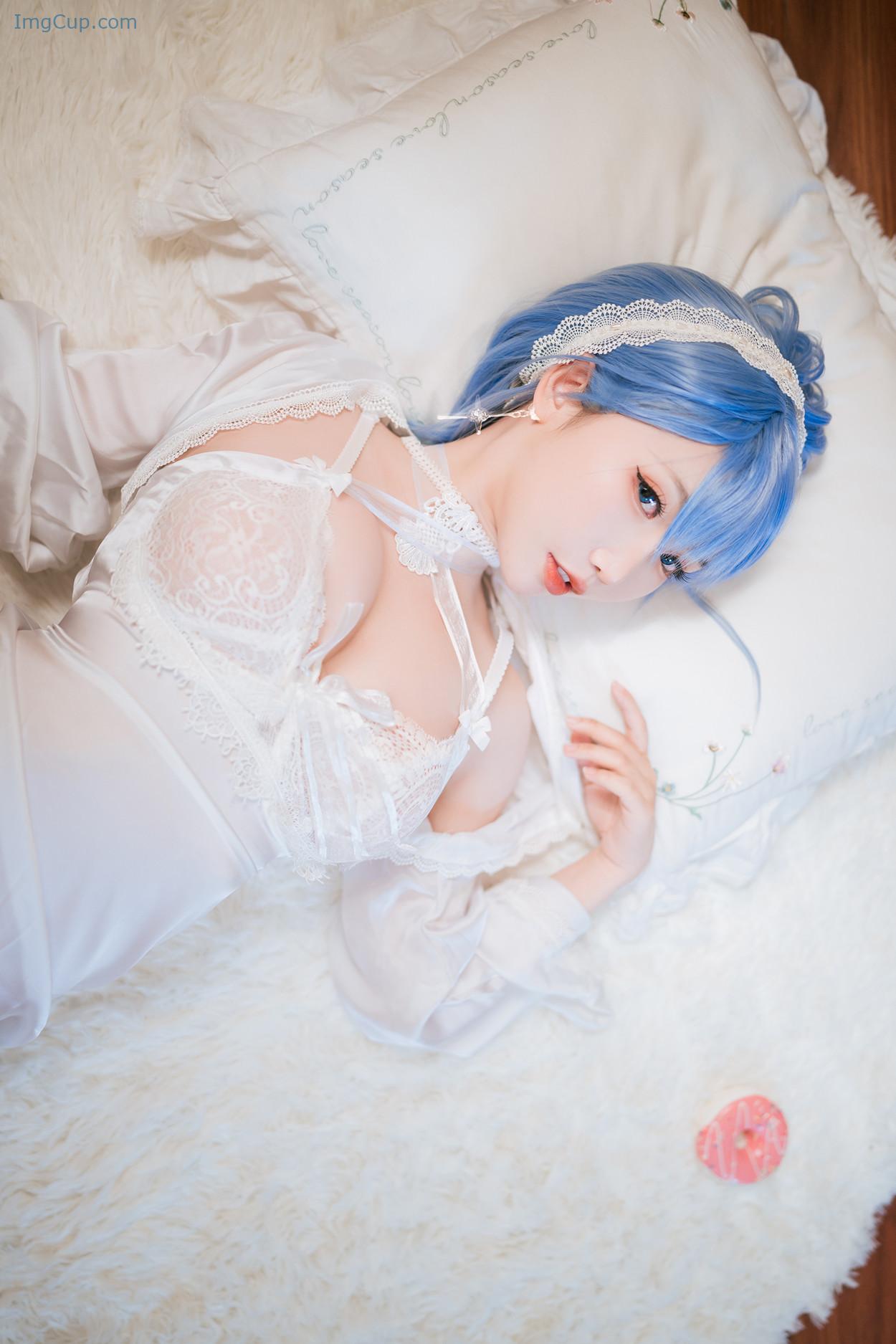 COS03V083_33.jpg COS03V083 33