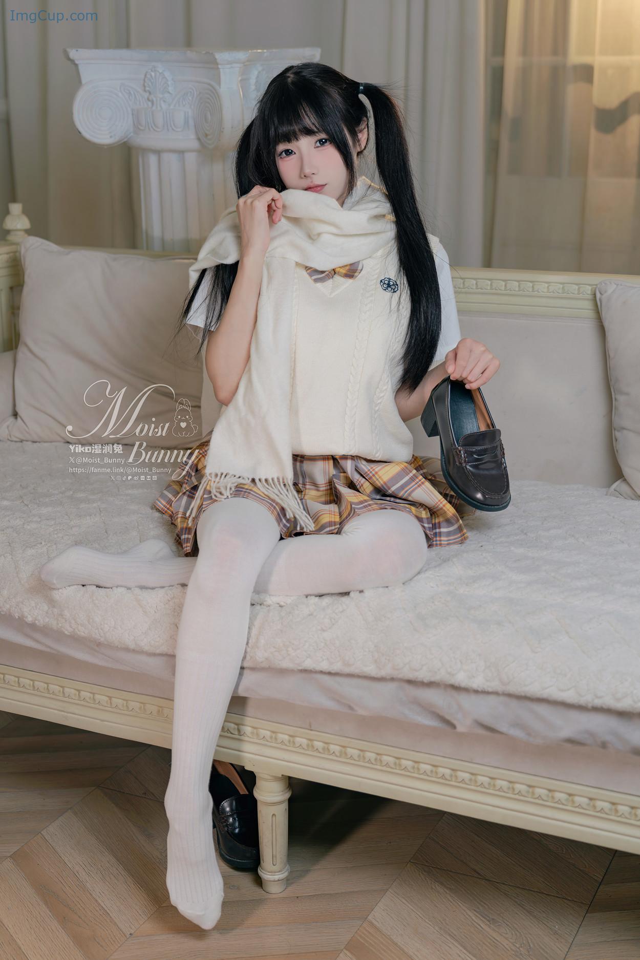 COS03V084_11.jpg COS03V084 11