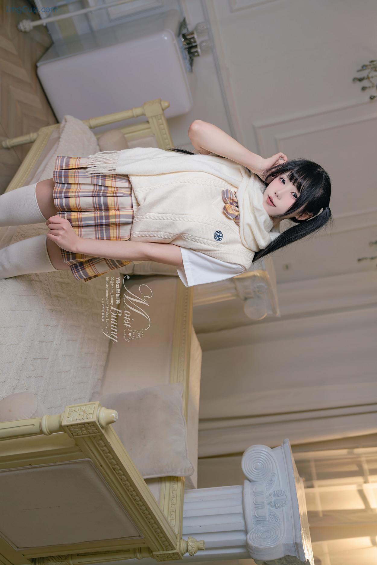 COS03V084_7.jpg COS03V084 7