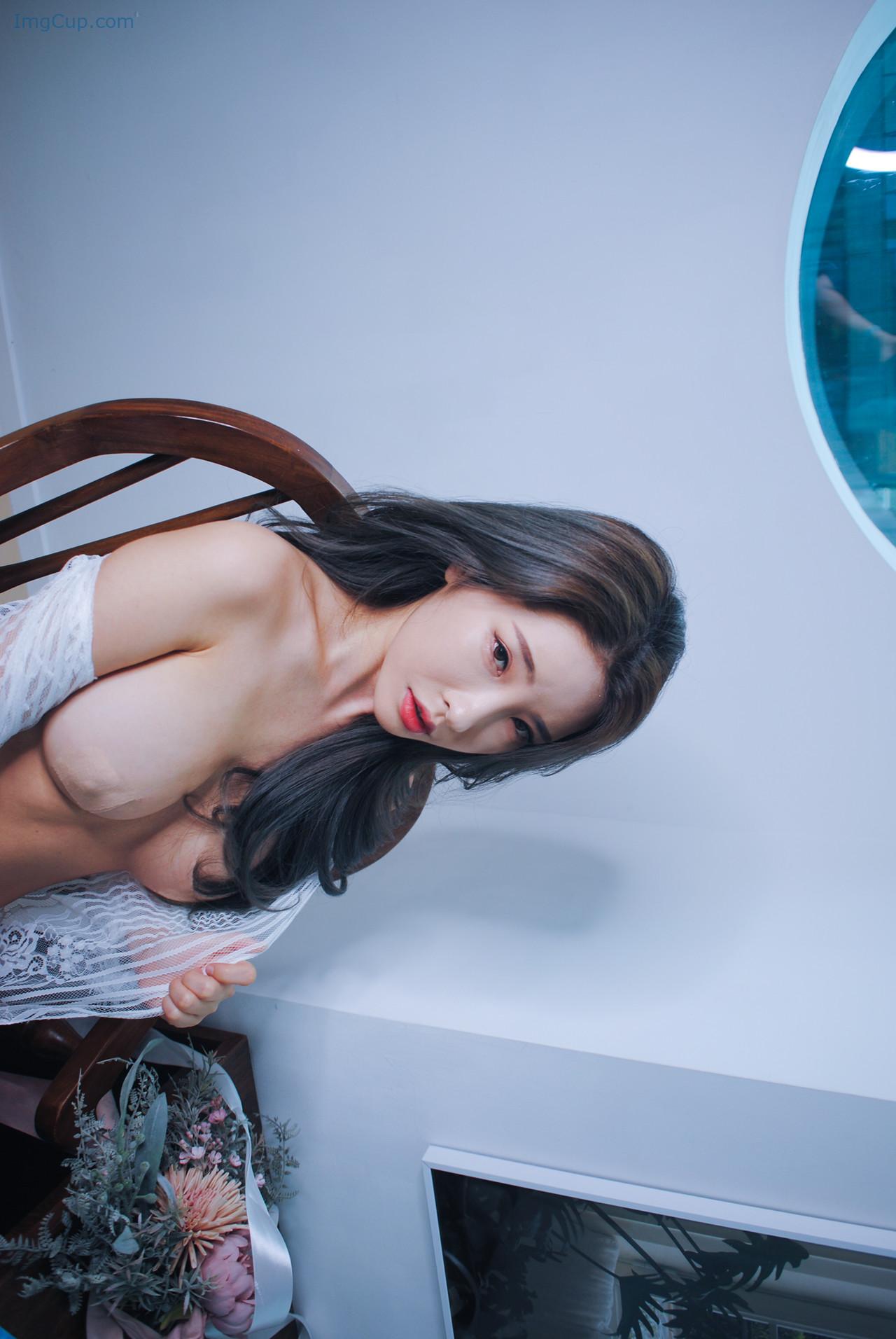 HANNAWHITE_9.jpg HANNAWHITE 9