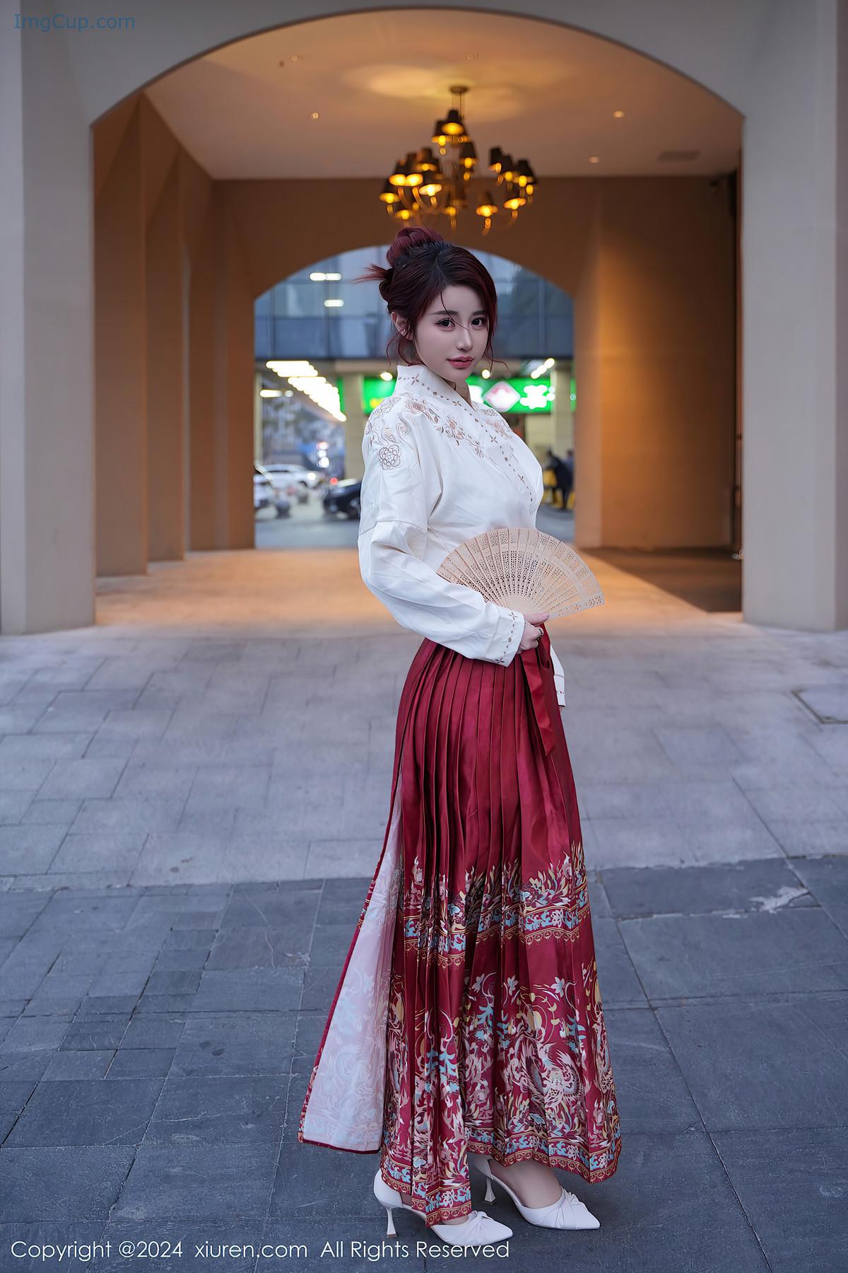 REN03V036_13.jpg REN03V036 13