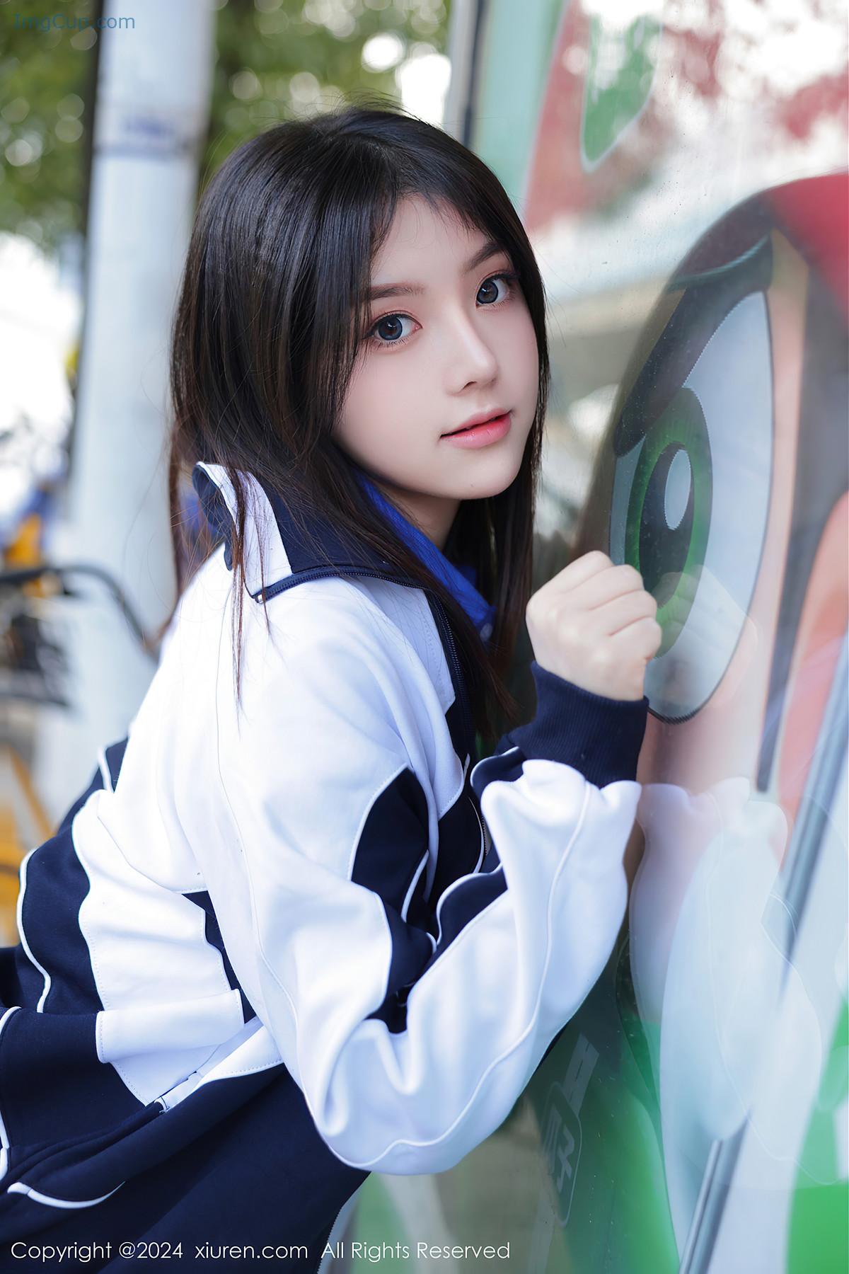 REN03V066_2.jpg REN03V066 2