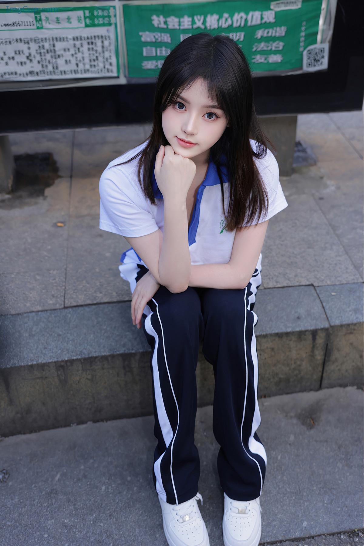 REN03V066_5.jpg REN03V066 5