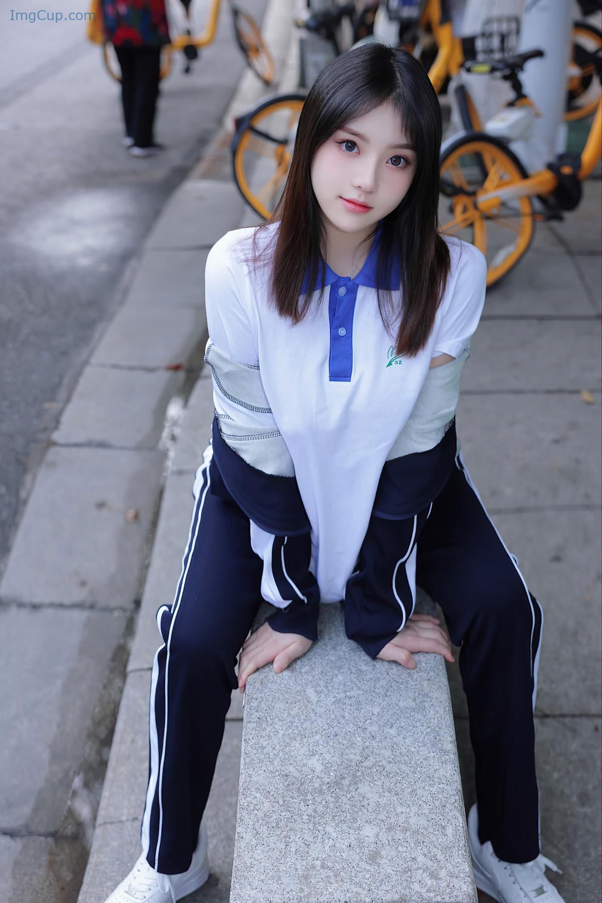 REN03V066_6.jpg REN03V066 6