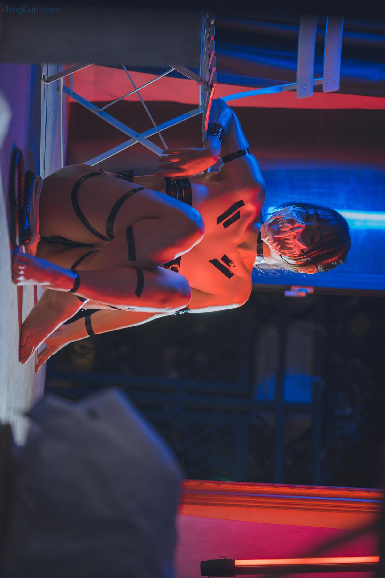 COS03V096_16.jpg COS03V096 16