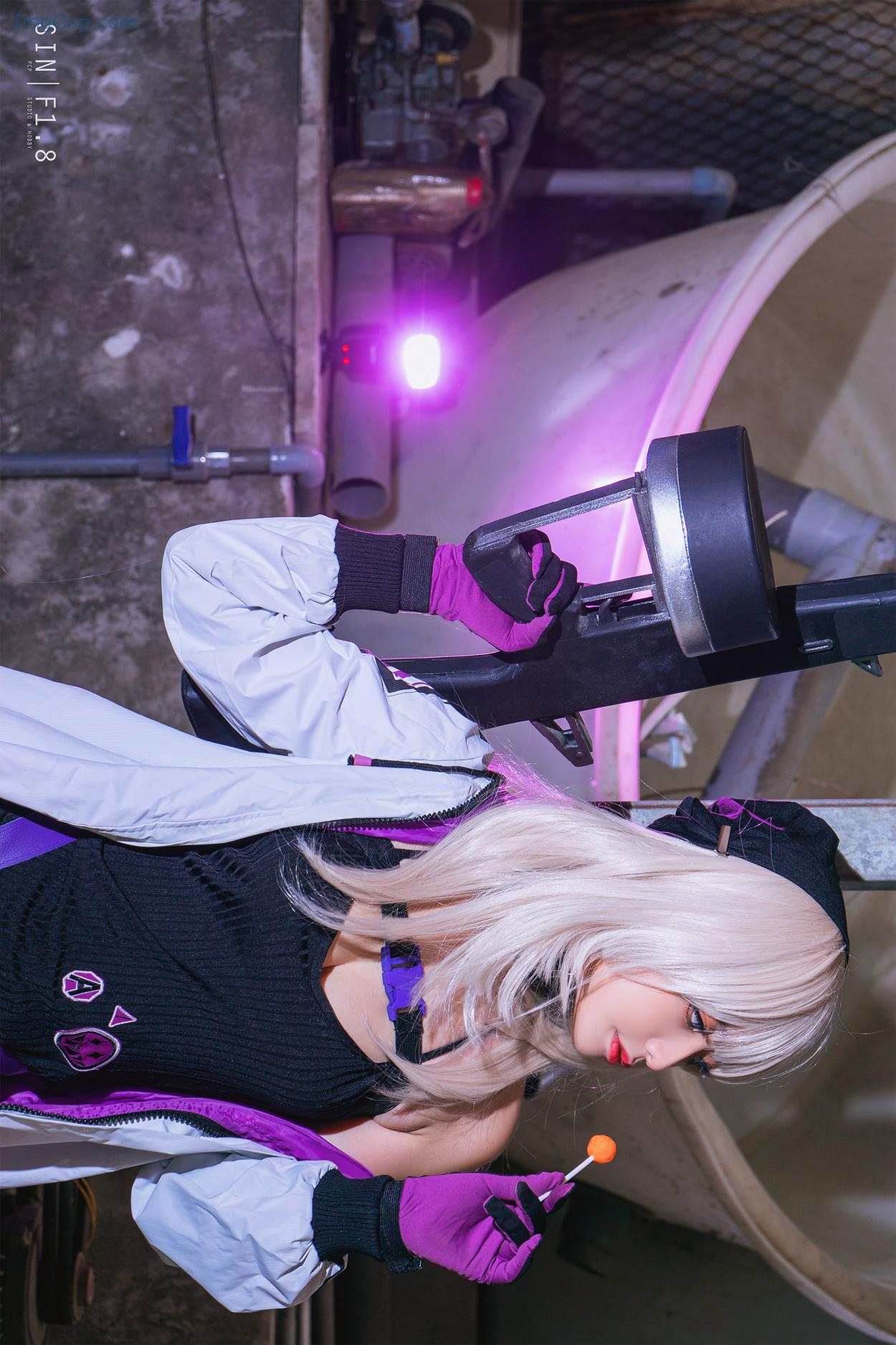 COS04A003_13.jpg COS04A003 13