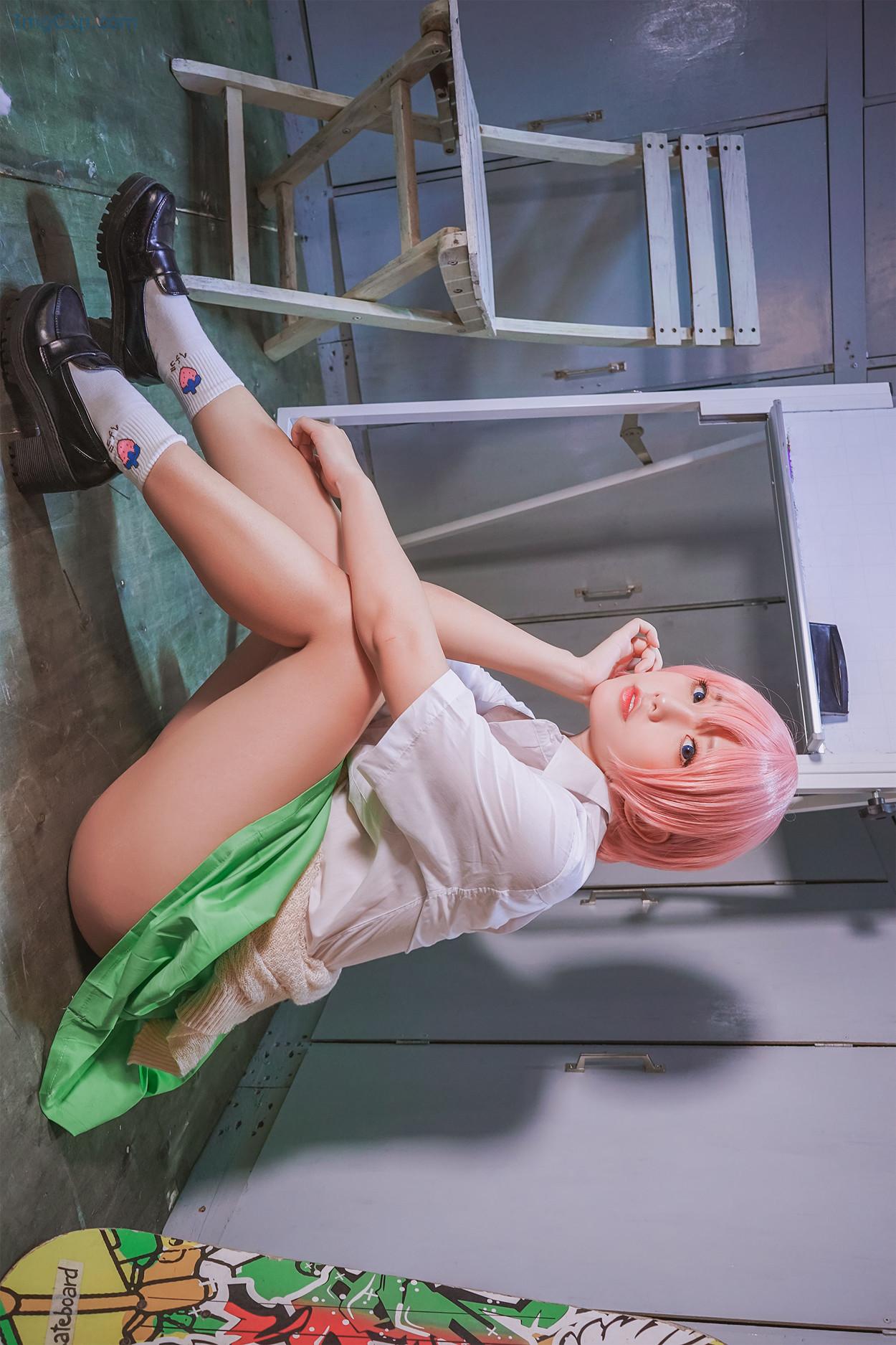 COS04A004_18.jpg COS04A004 18