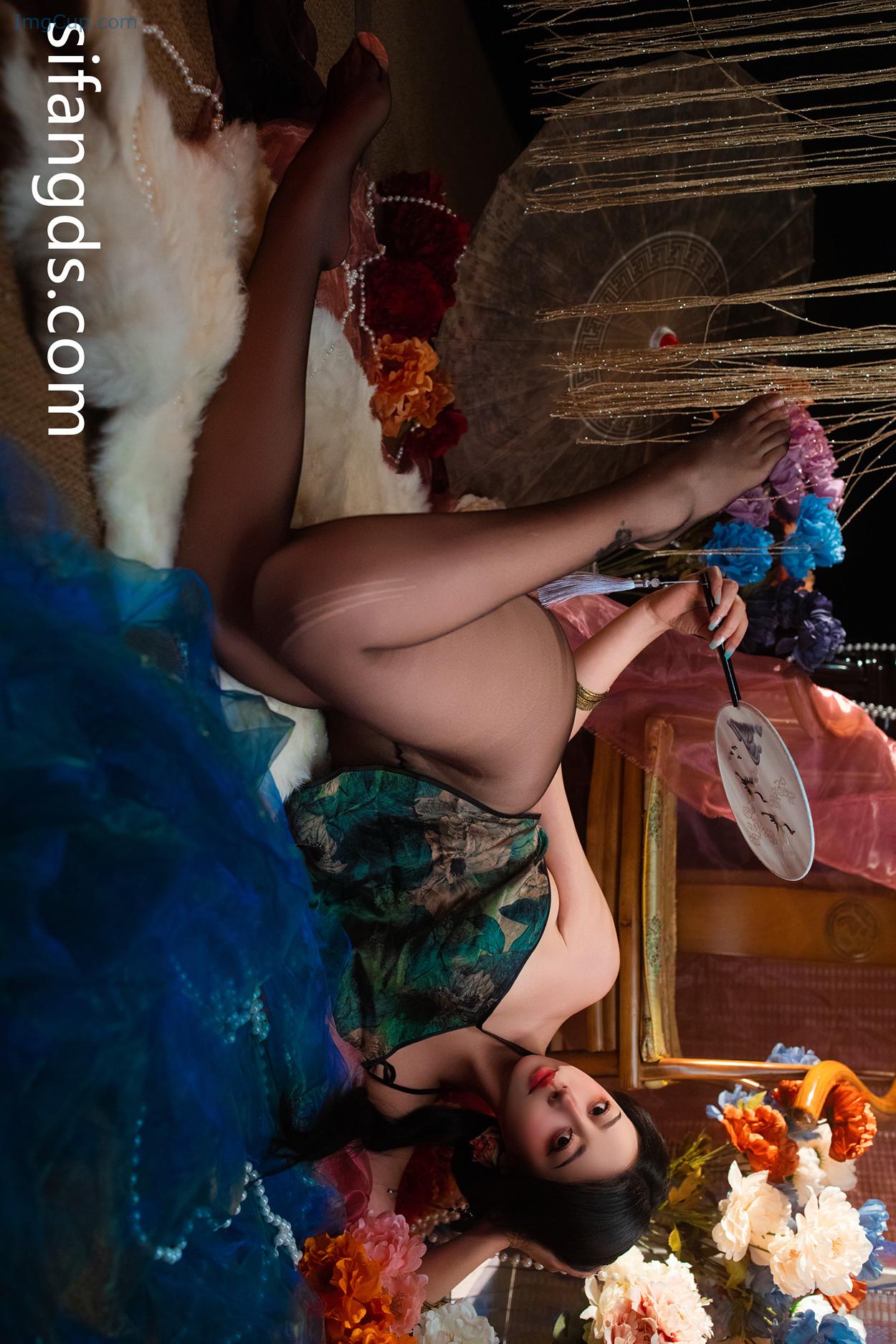 COS04A005_39.jpg COS04A005 39