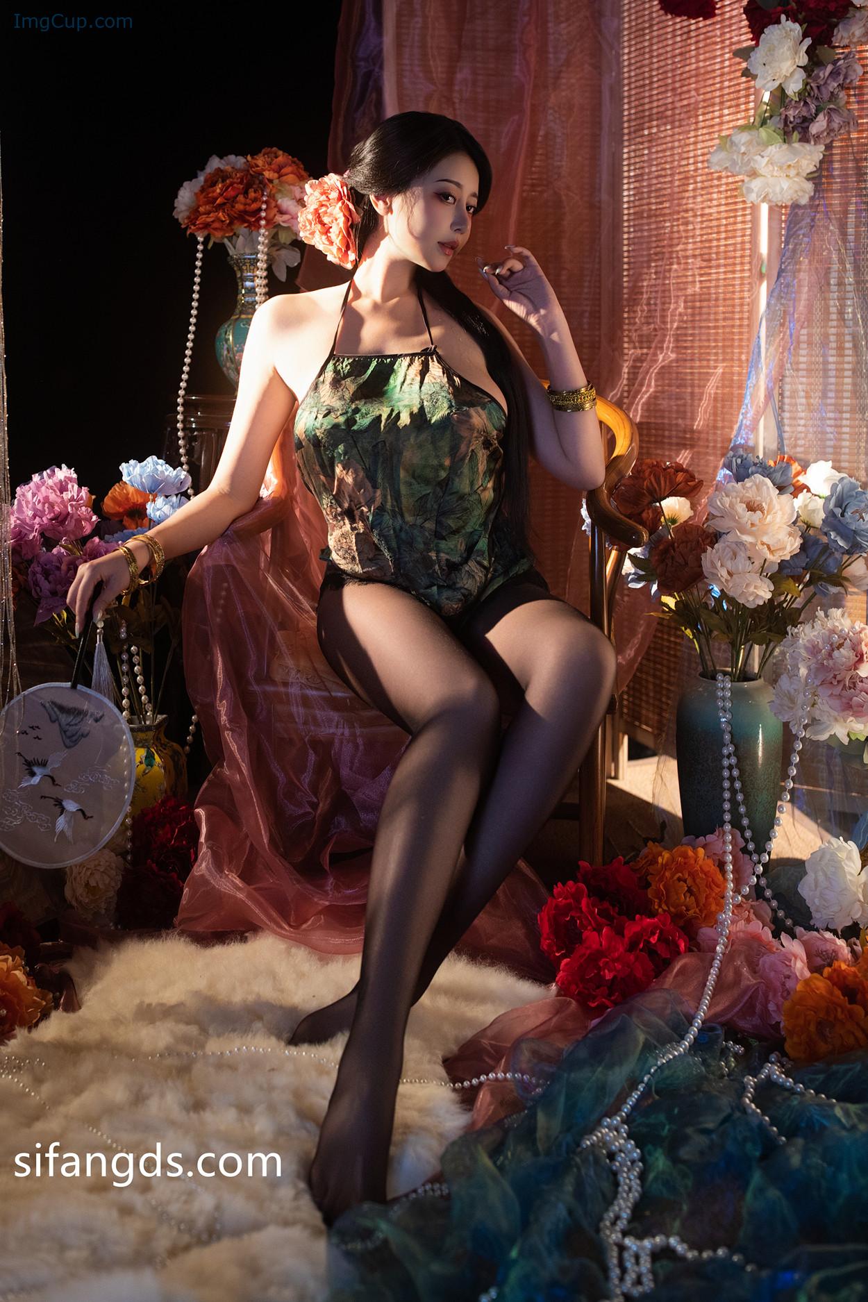 COS04A005_8.jpg COS04A005 8