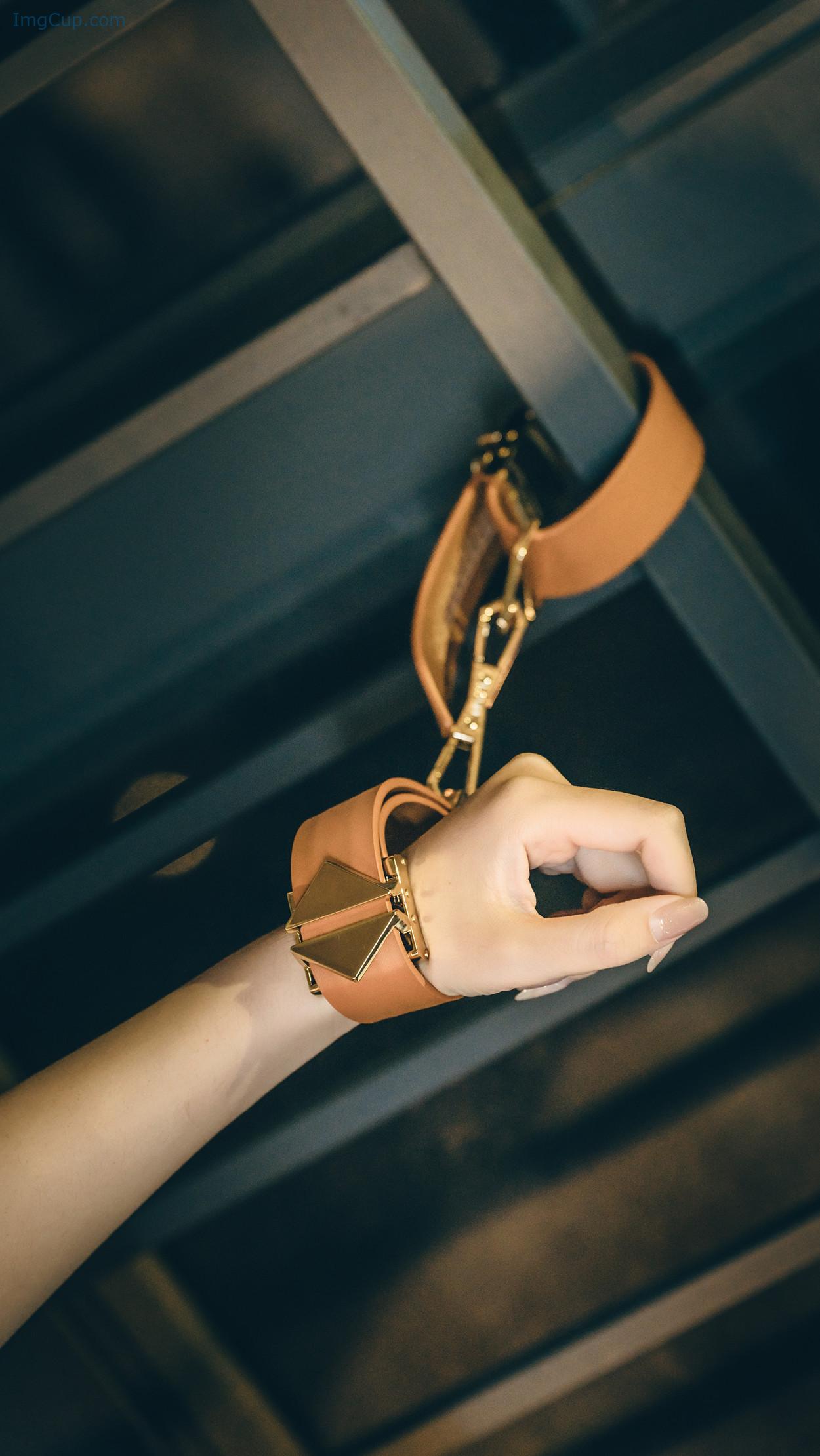 COS04A039_18.jpg COS04A039 18