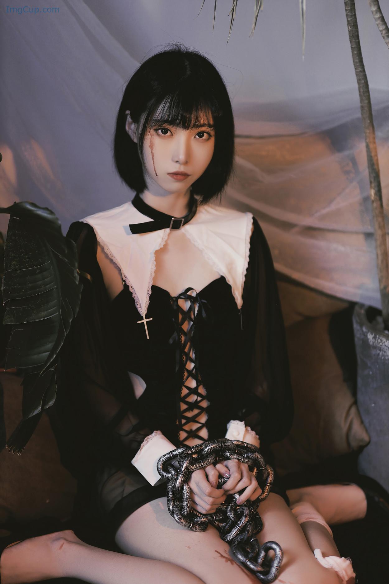 COS04A053_26.jpg COS04A053 26