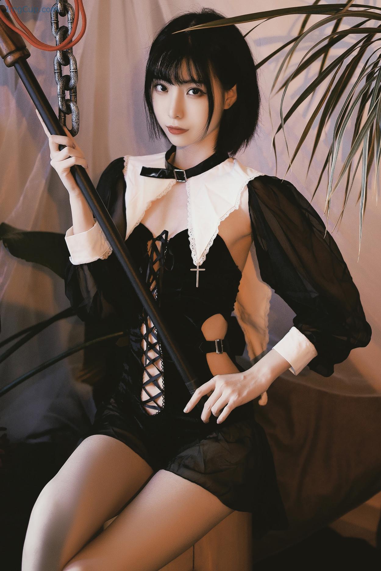 COS04A053_7.jpg COS04A053 7