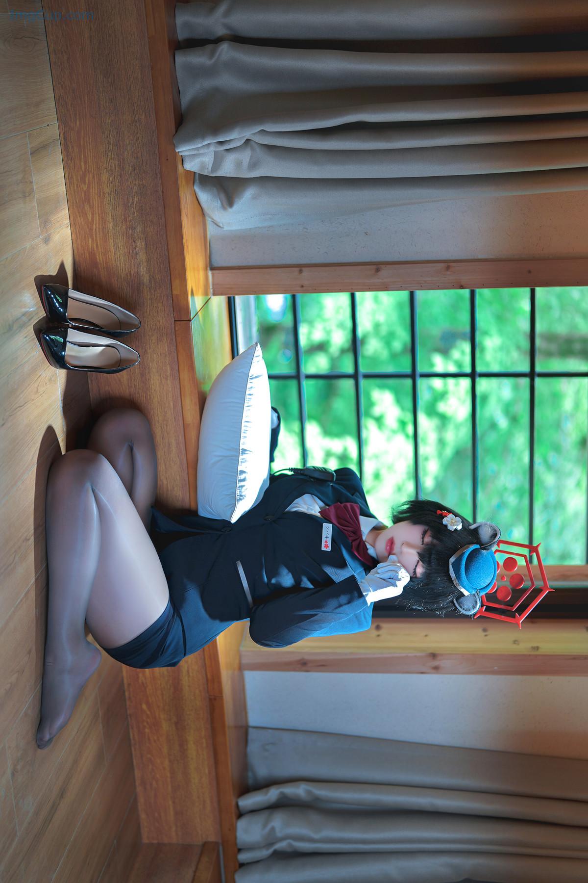 COS04A085_27.jpg COS04A085 27