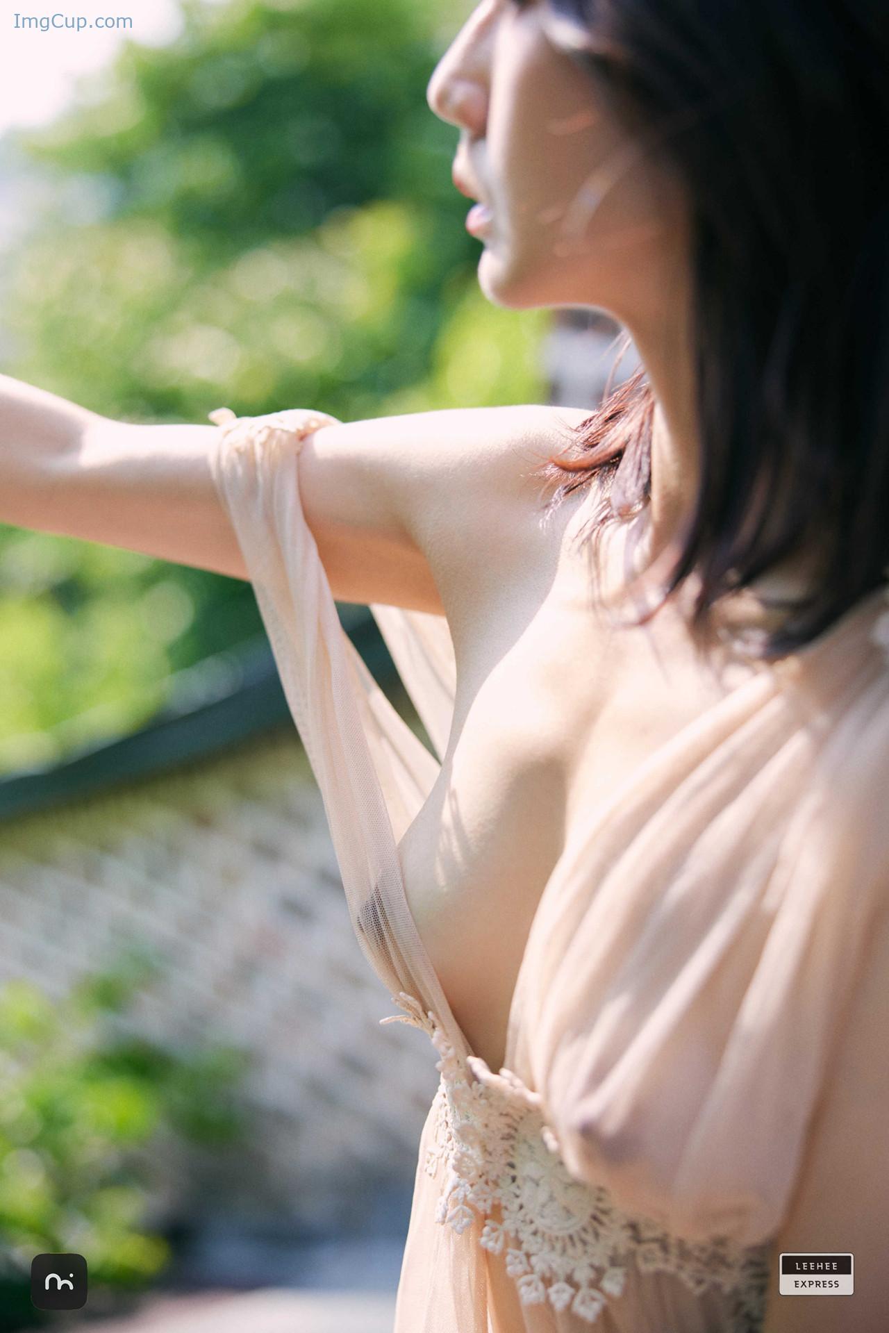 LEHC218B01_11.jpg LEHC218B01 11