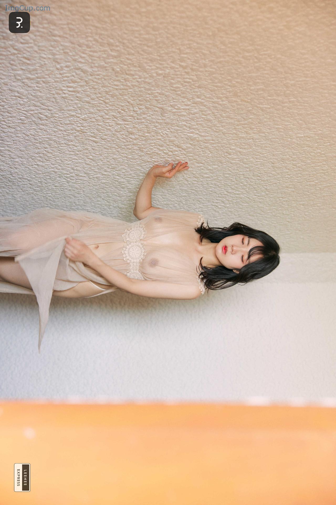 LEHC218B01_28.jpg LEHC218B01 28