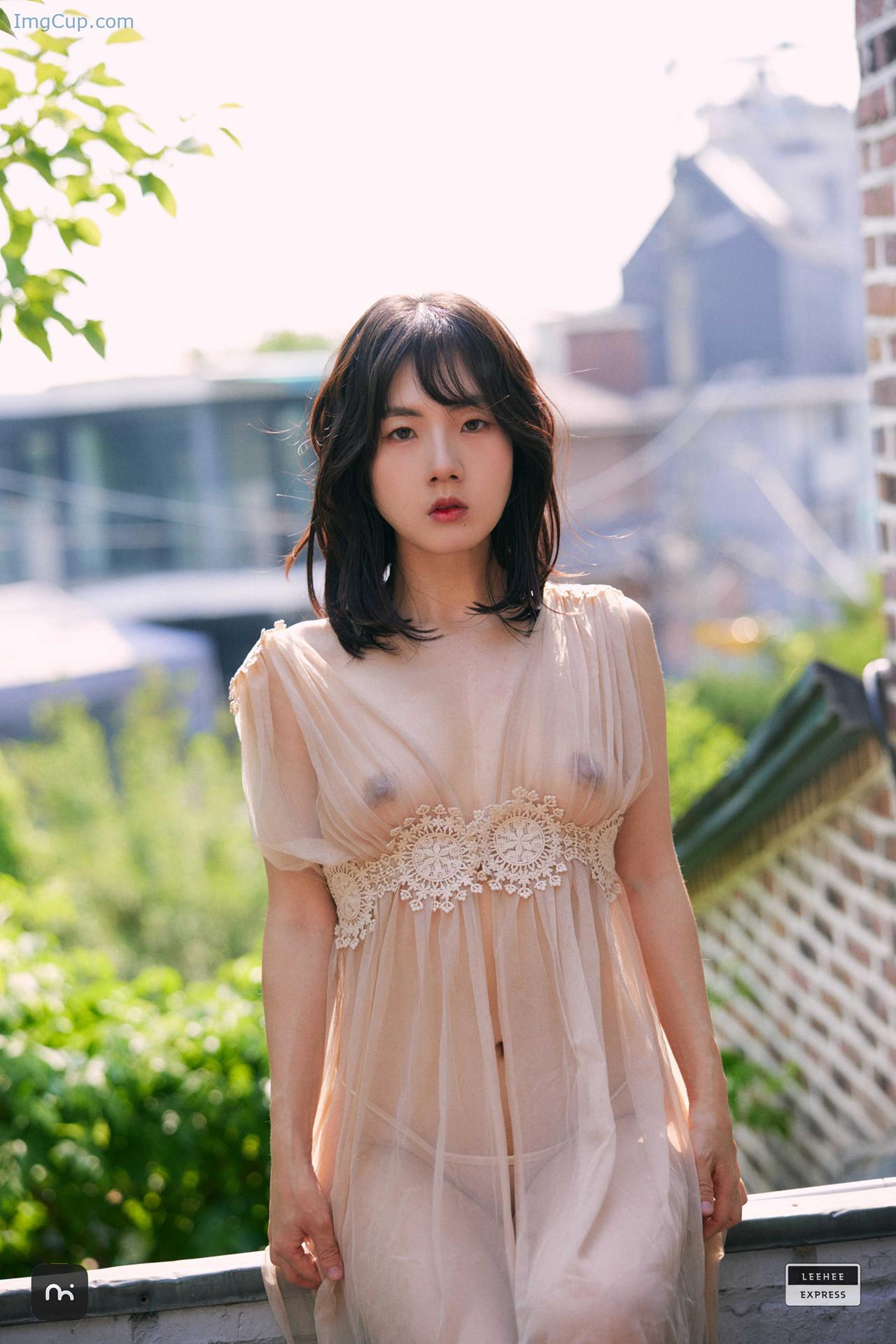 LEHC218B01_4.jpg LEHC218B01 4