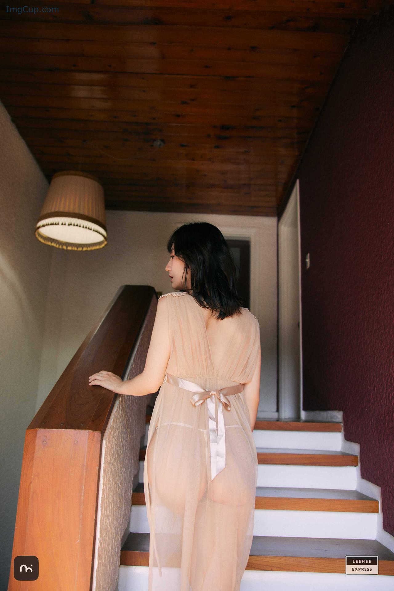 LEHC218B02_30.jpg LEHC218B02 30