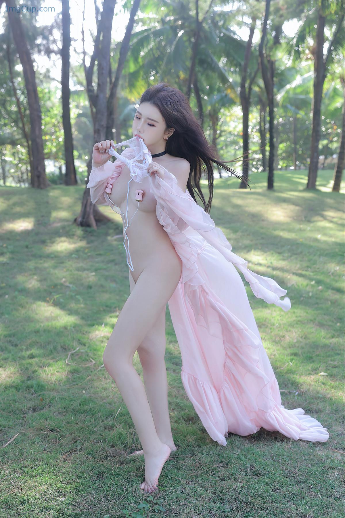 REN03V092_42.jpg REN03V092 42