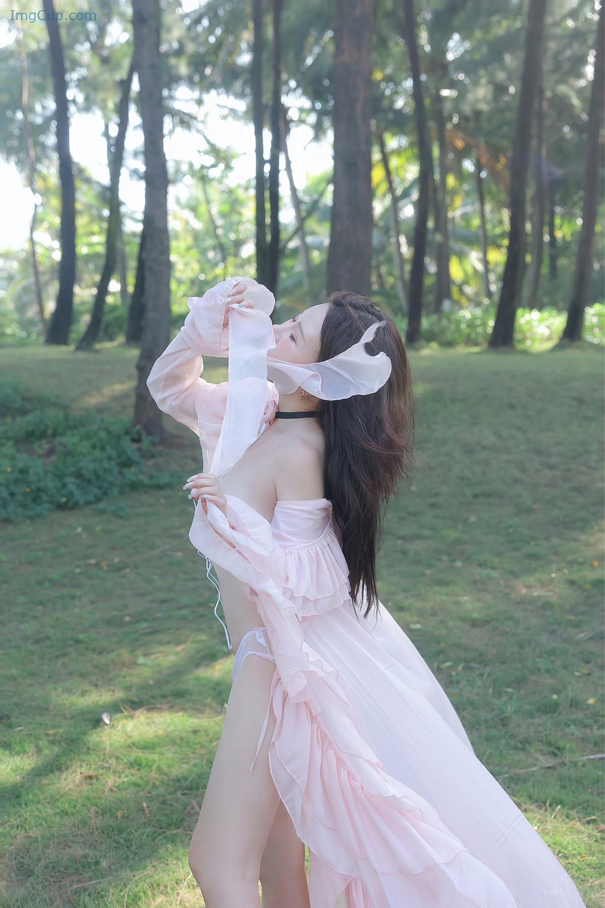 REN03V092_44.jpg REN03V092 44