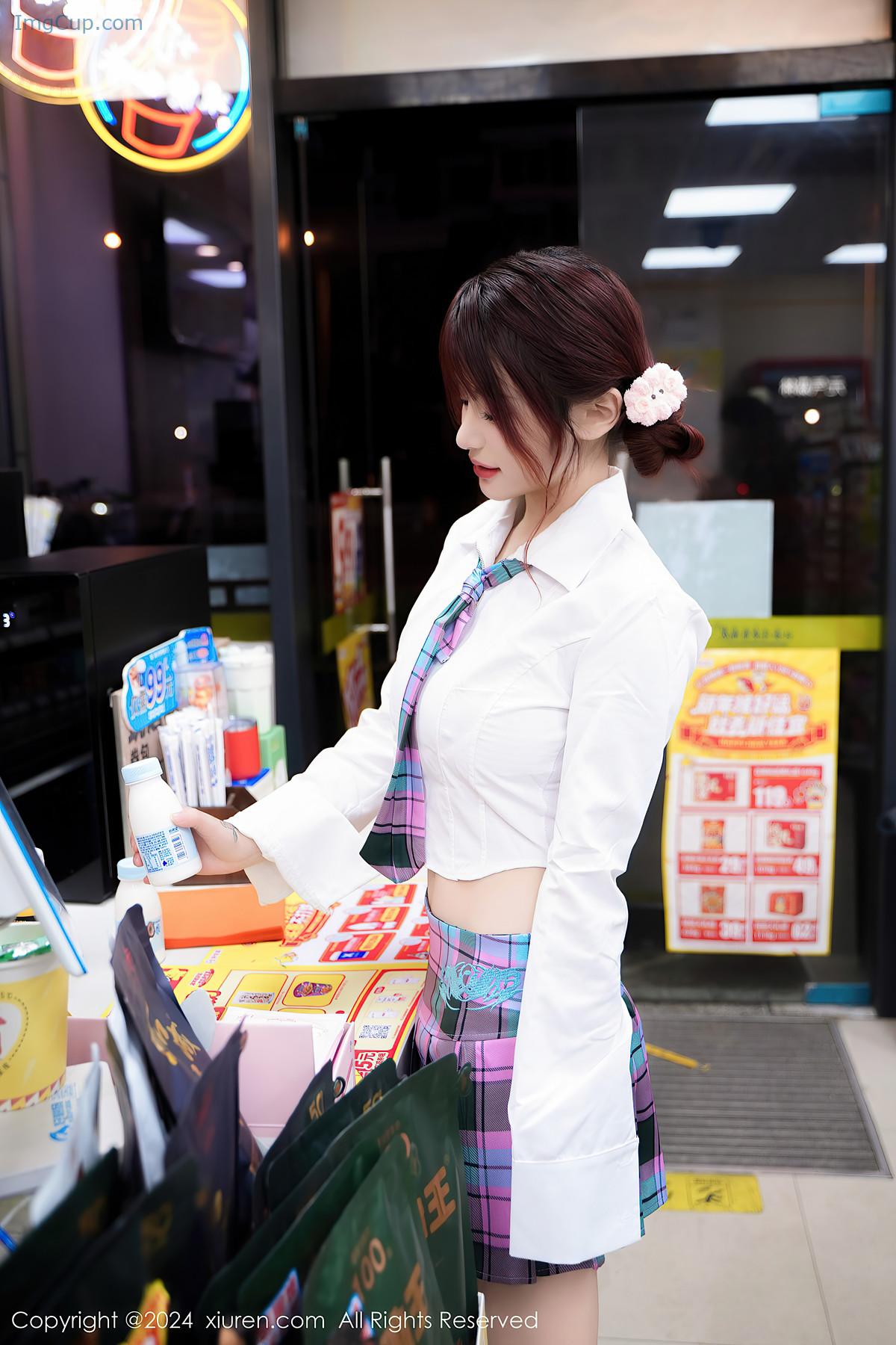 REN03V094_8.jpg REN03V094 8