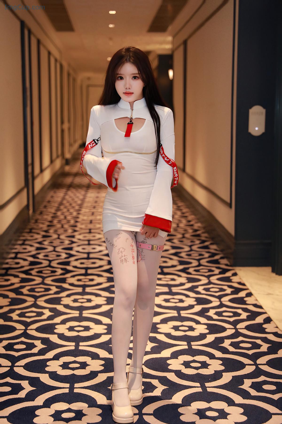 REN04V024_76.jpg REN04V024 76