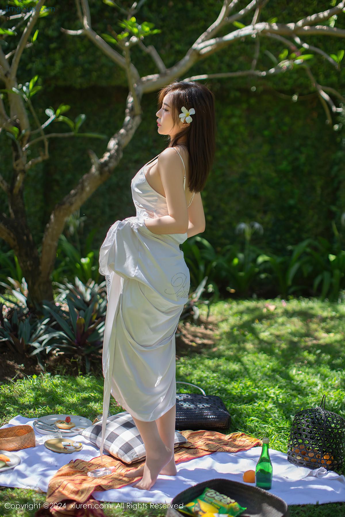 REN04V061_24.jpg REN04V061 24