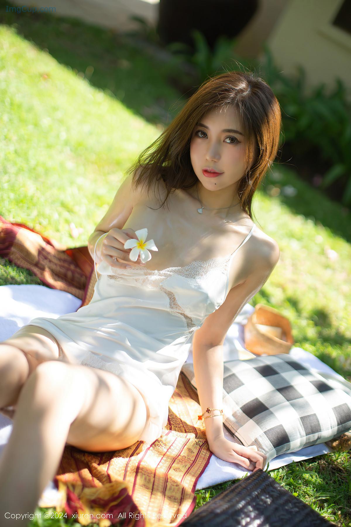 REN04V061_35.jpg REN04V061 35