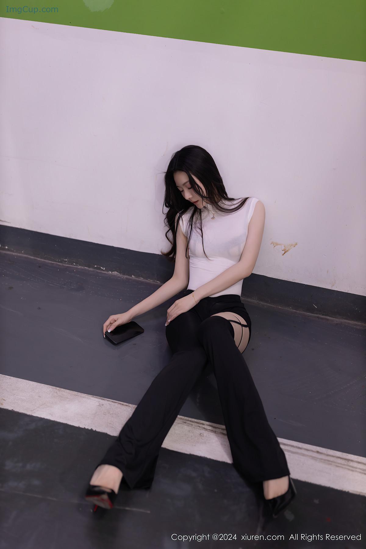 REN04V074_7.jpg REN04V074 7