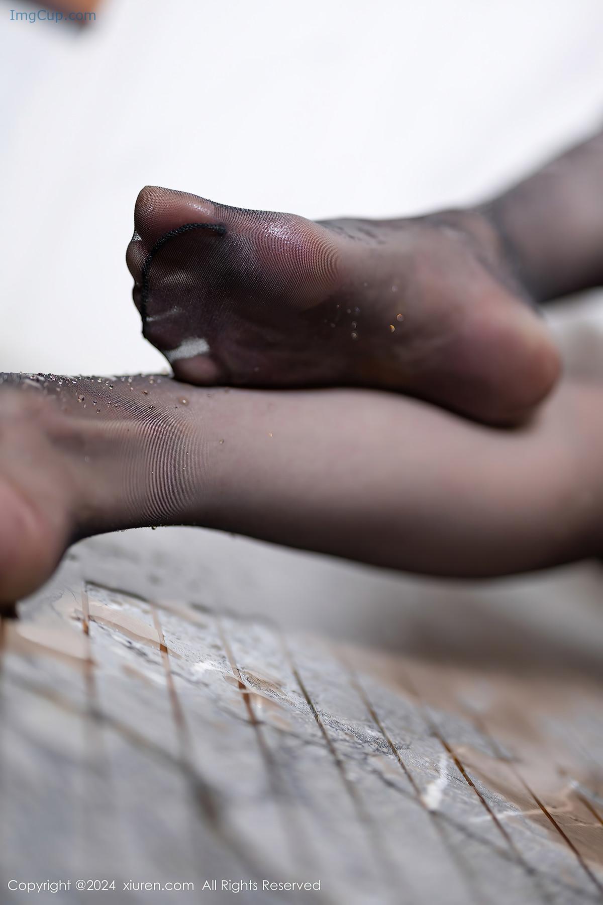 REN04V076_37.jpg REN04V076 37