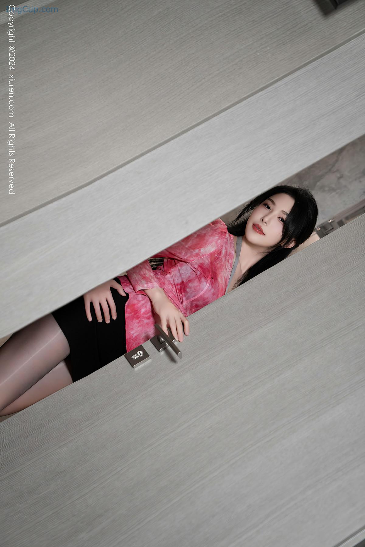 REN04V091_25.jpg REN04V091 25