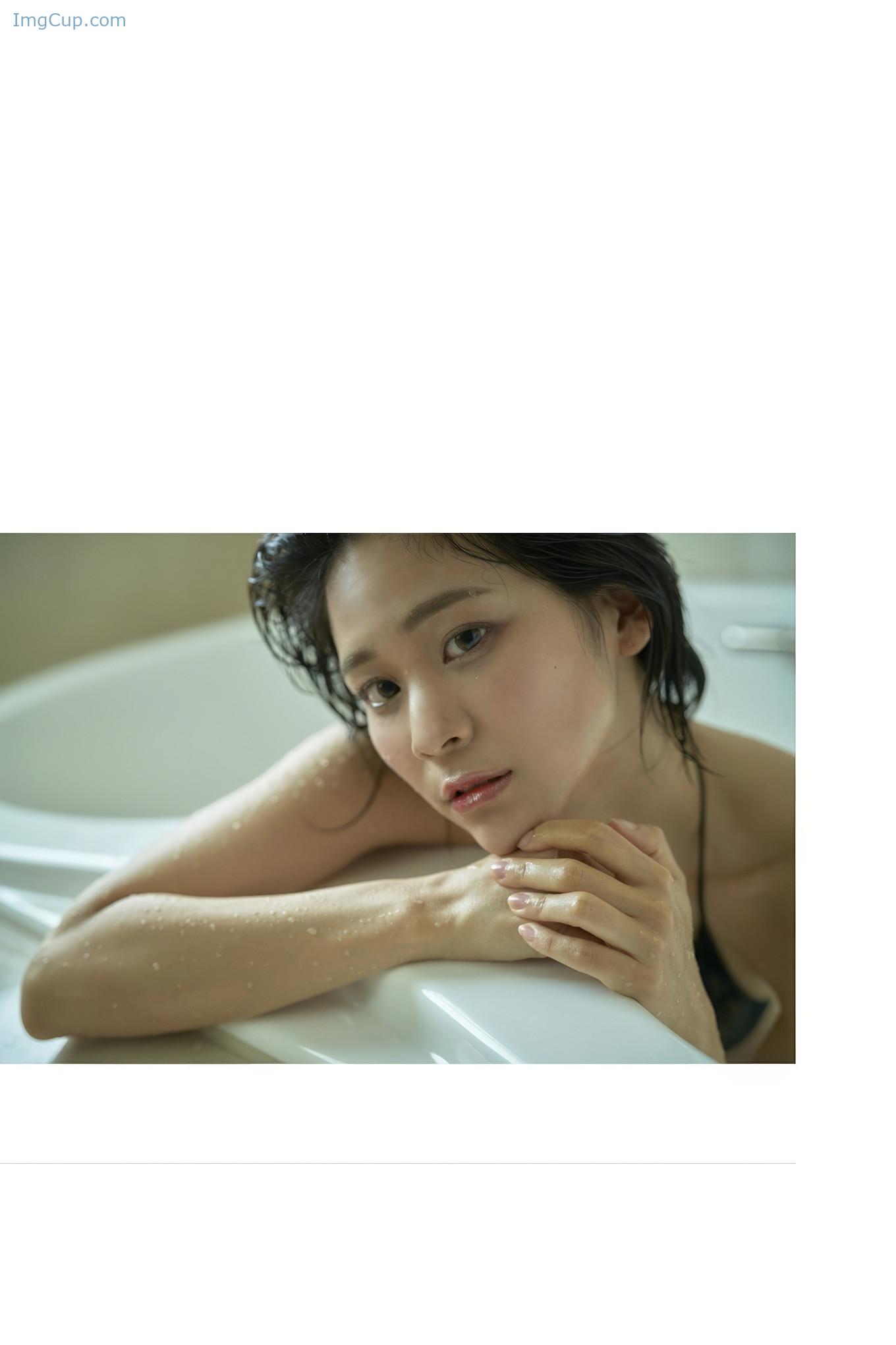 AONOBLUE05_12.jpg AONOBLUE05 12