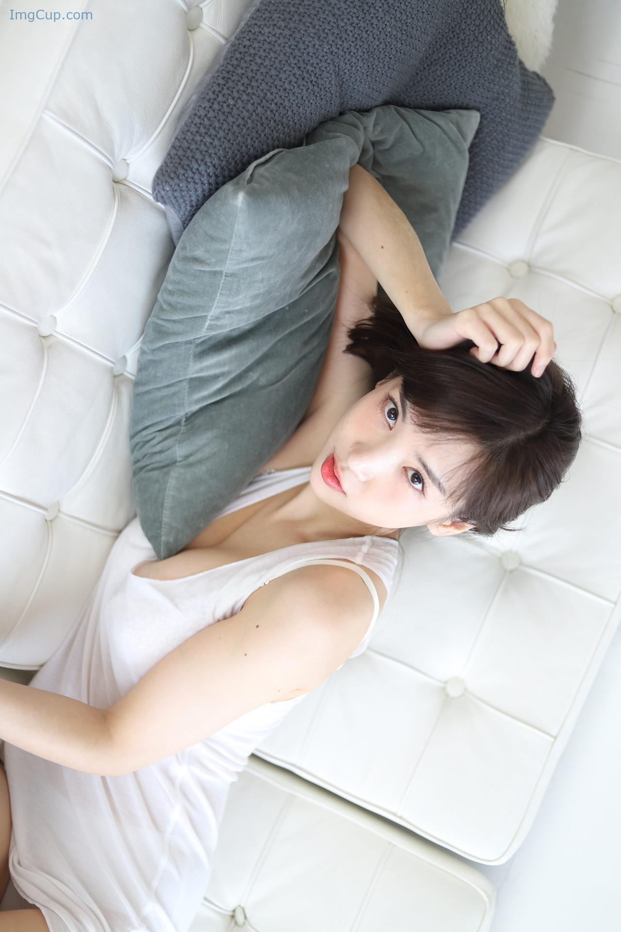 LEEZYAPRIL01_5.jpg LEEZYAPRIL01 5