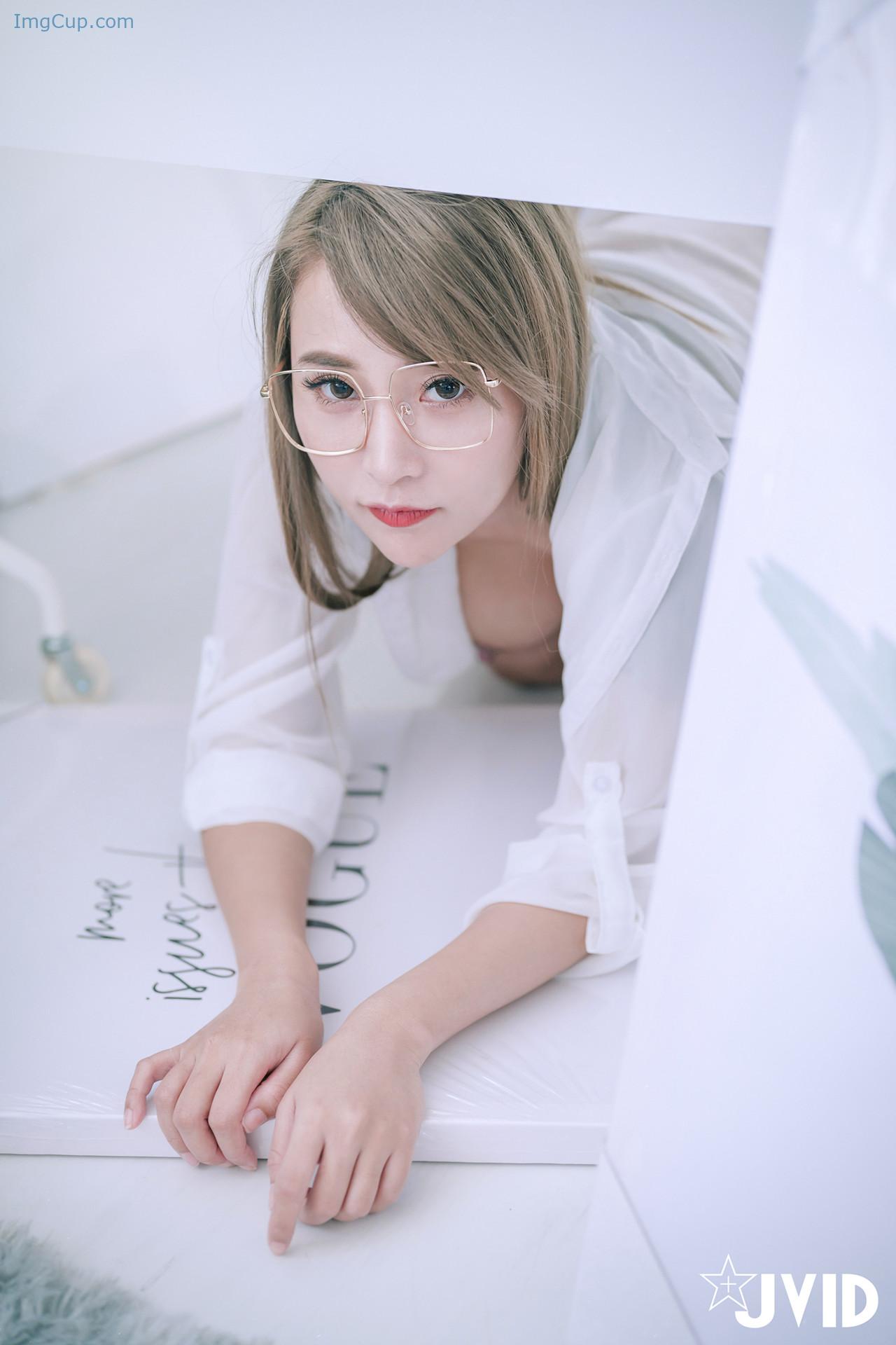 LELETARY01_38.jpg LELETARY01 38