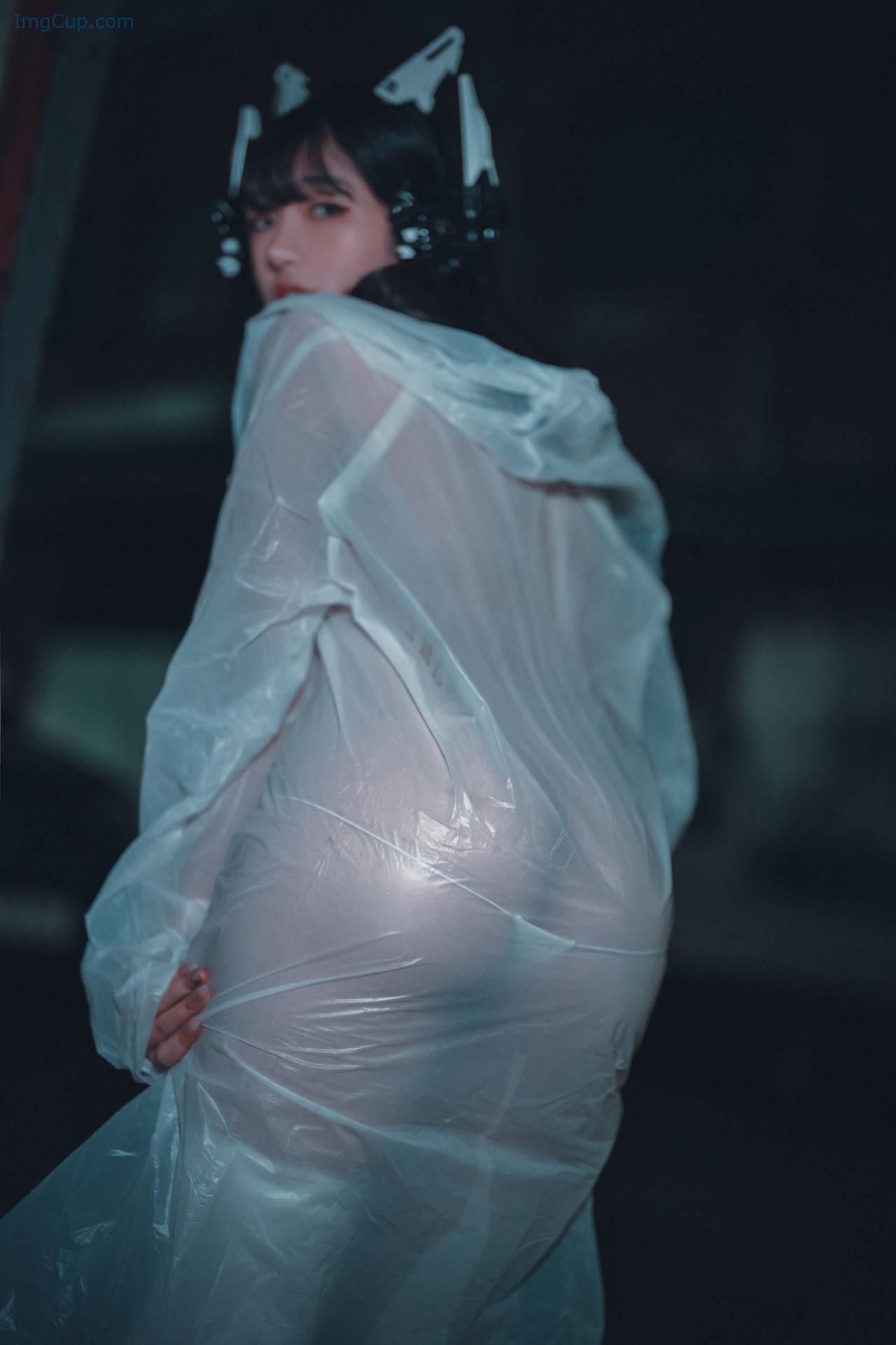 MASKEDRAIN2_28.jpg MASKEDRAIN2 28