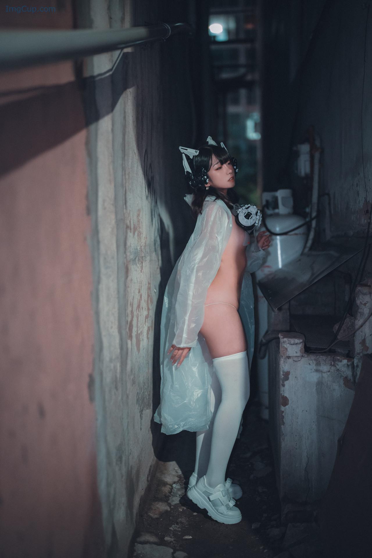 MASKEDRAIN2_31.jpg MASKEDRAIN2 31