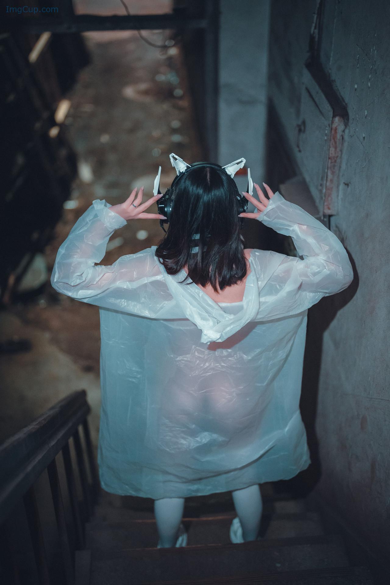 MASKEDRAIN2_46.jpg MASKEDRAIN2 46