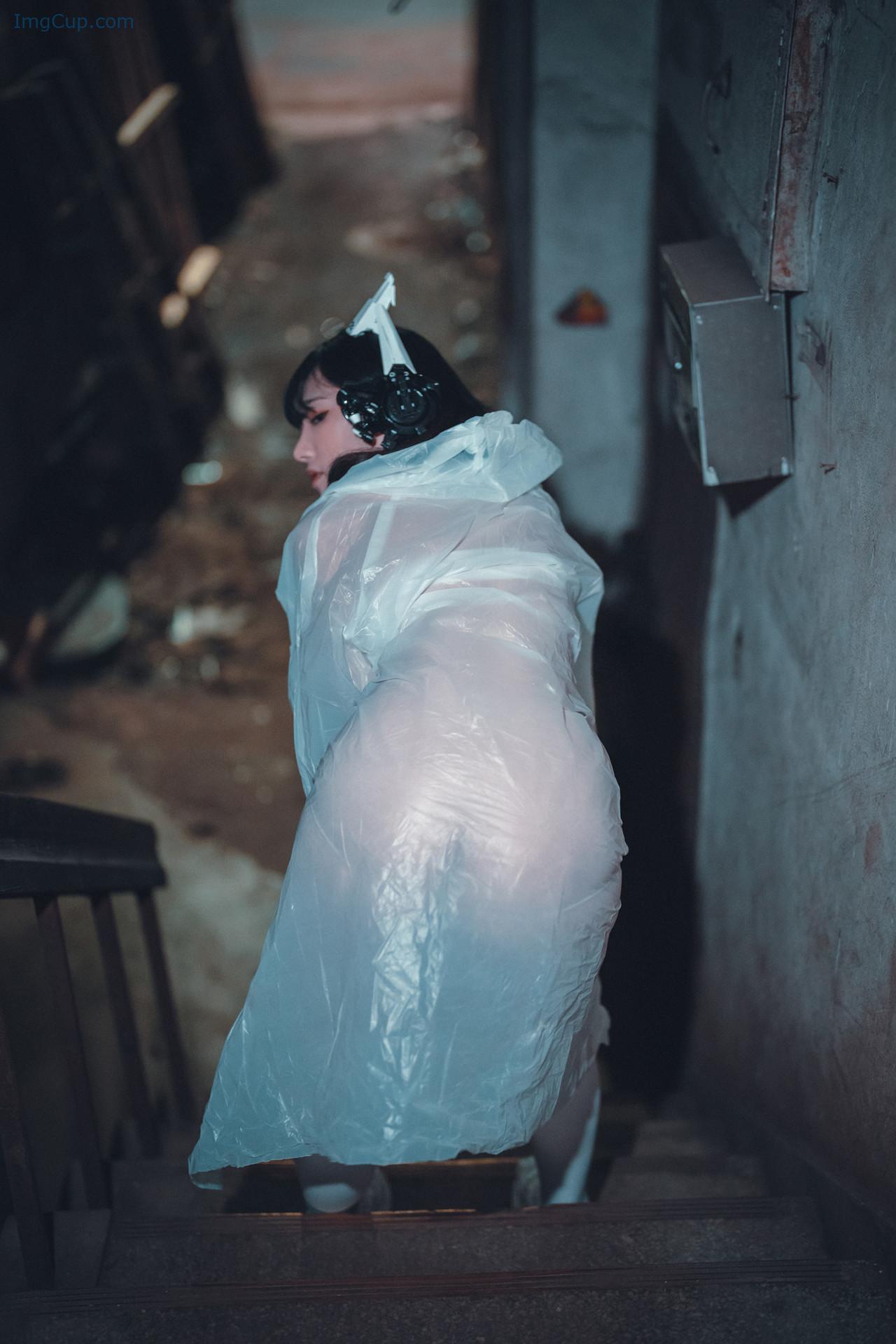 MASKEDRAIN2_48.jpg MASKEDRAIN2 48