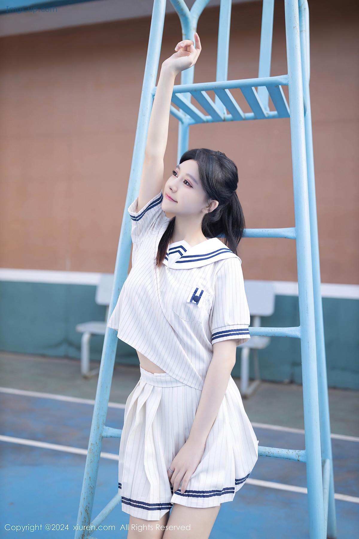 REN04V098_17.jpg REN04V098 17