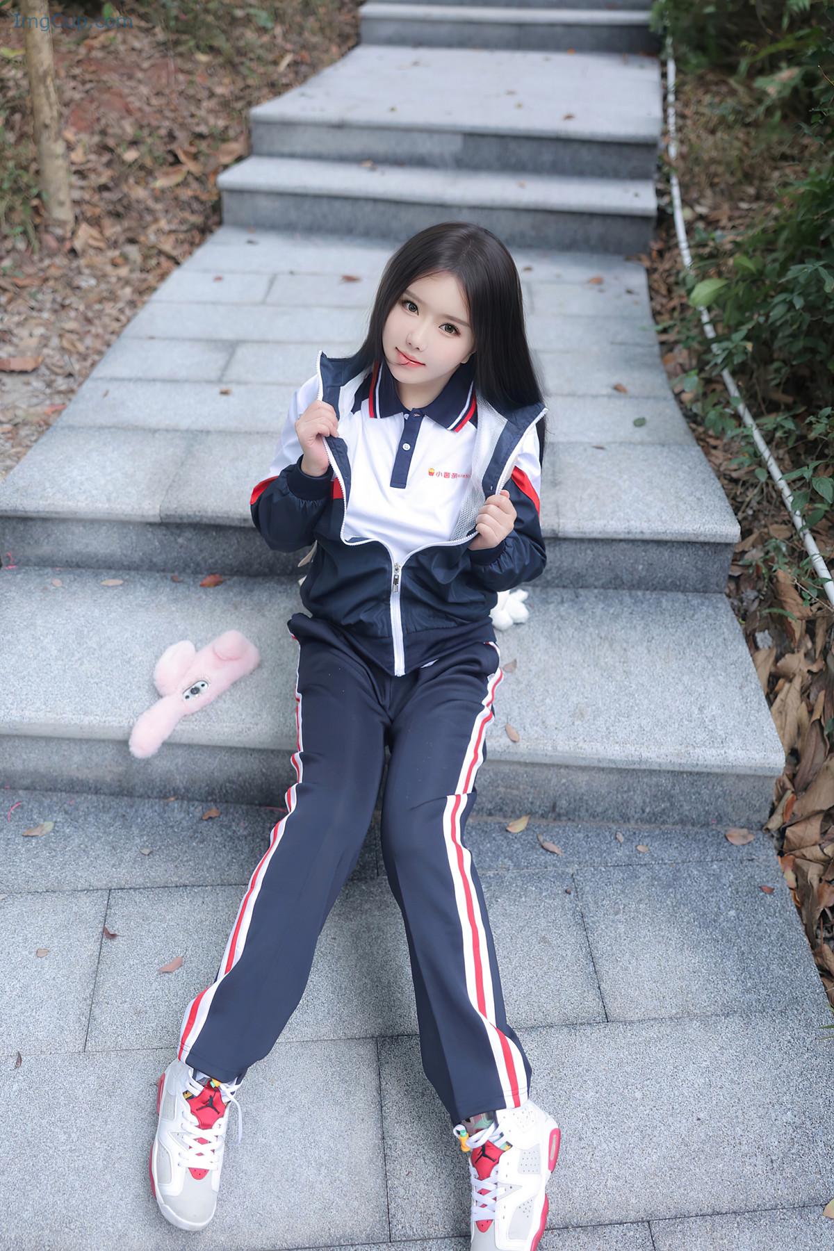 REN05B038_11.jpg REN05B038 11