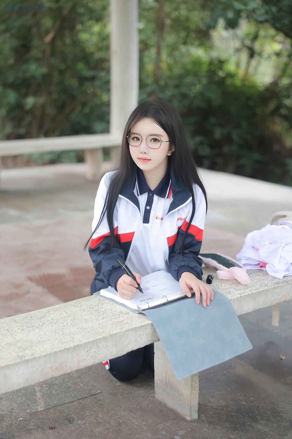 REN05B038_66.jpg REN05B038 66